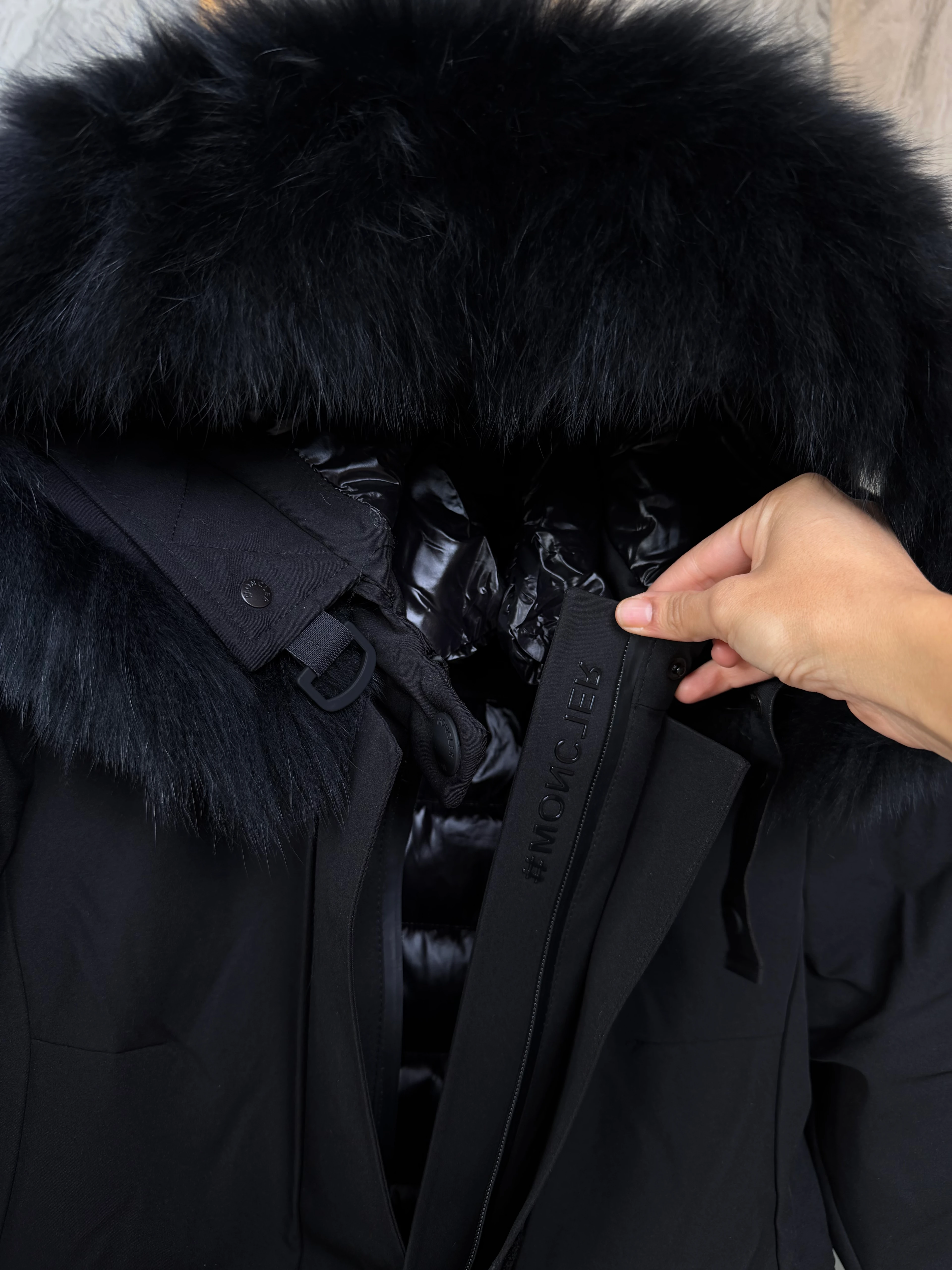 Monc / Arctic Noir Belted Down Jacket