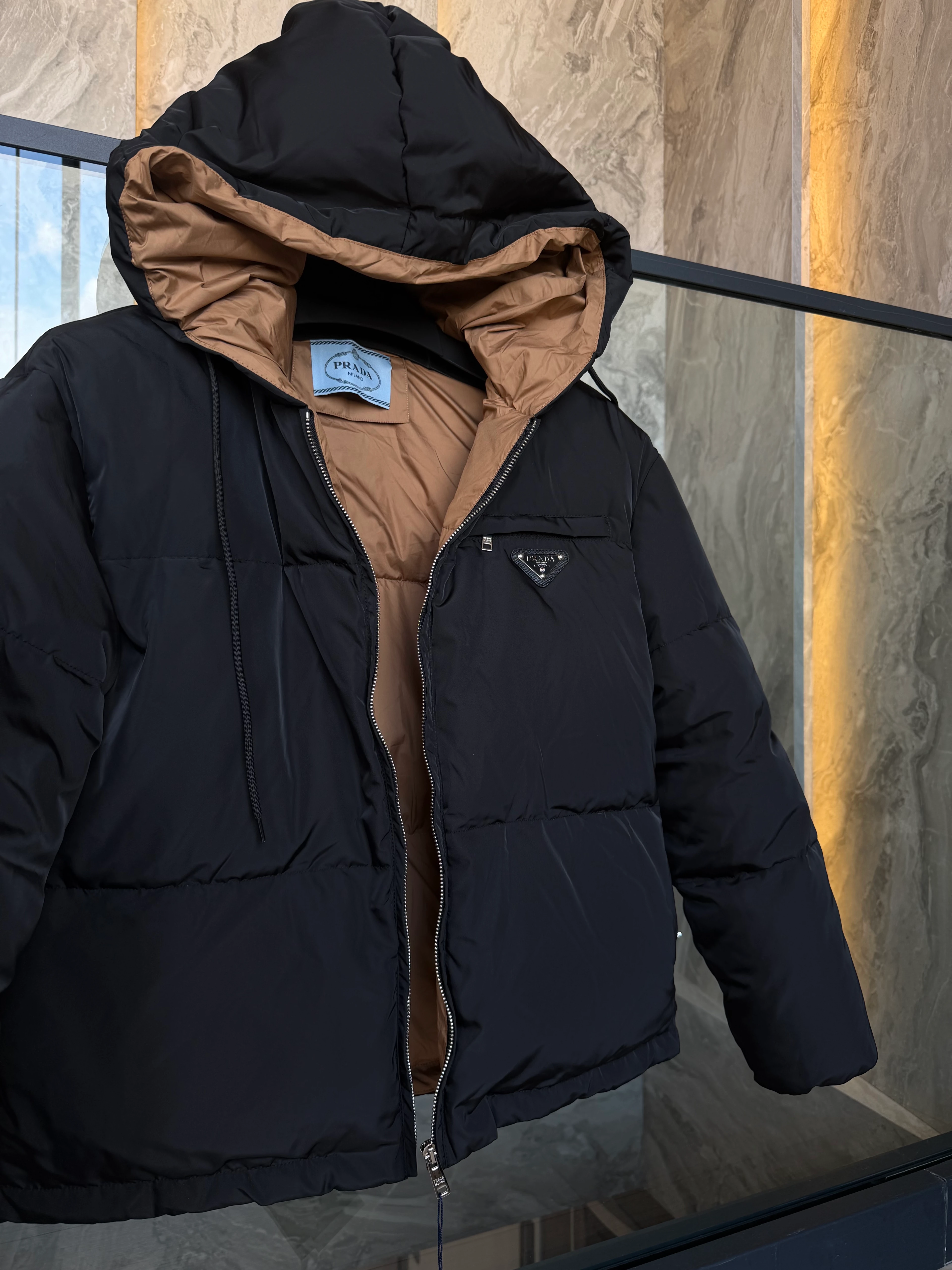 Prad / Reversible Hooded Puffer