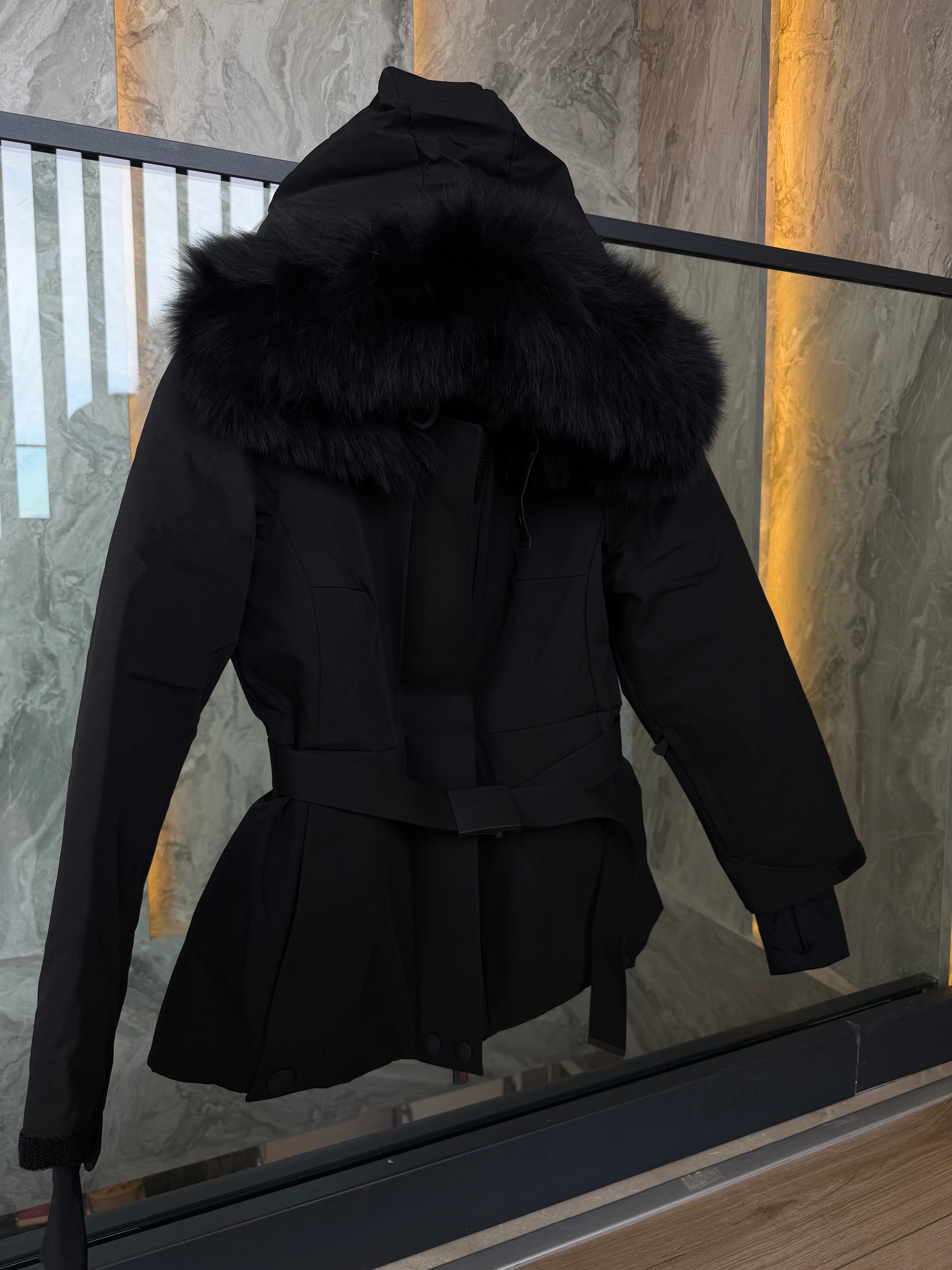 Monc / Arctic Noir Belted Down Jacket