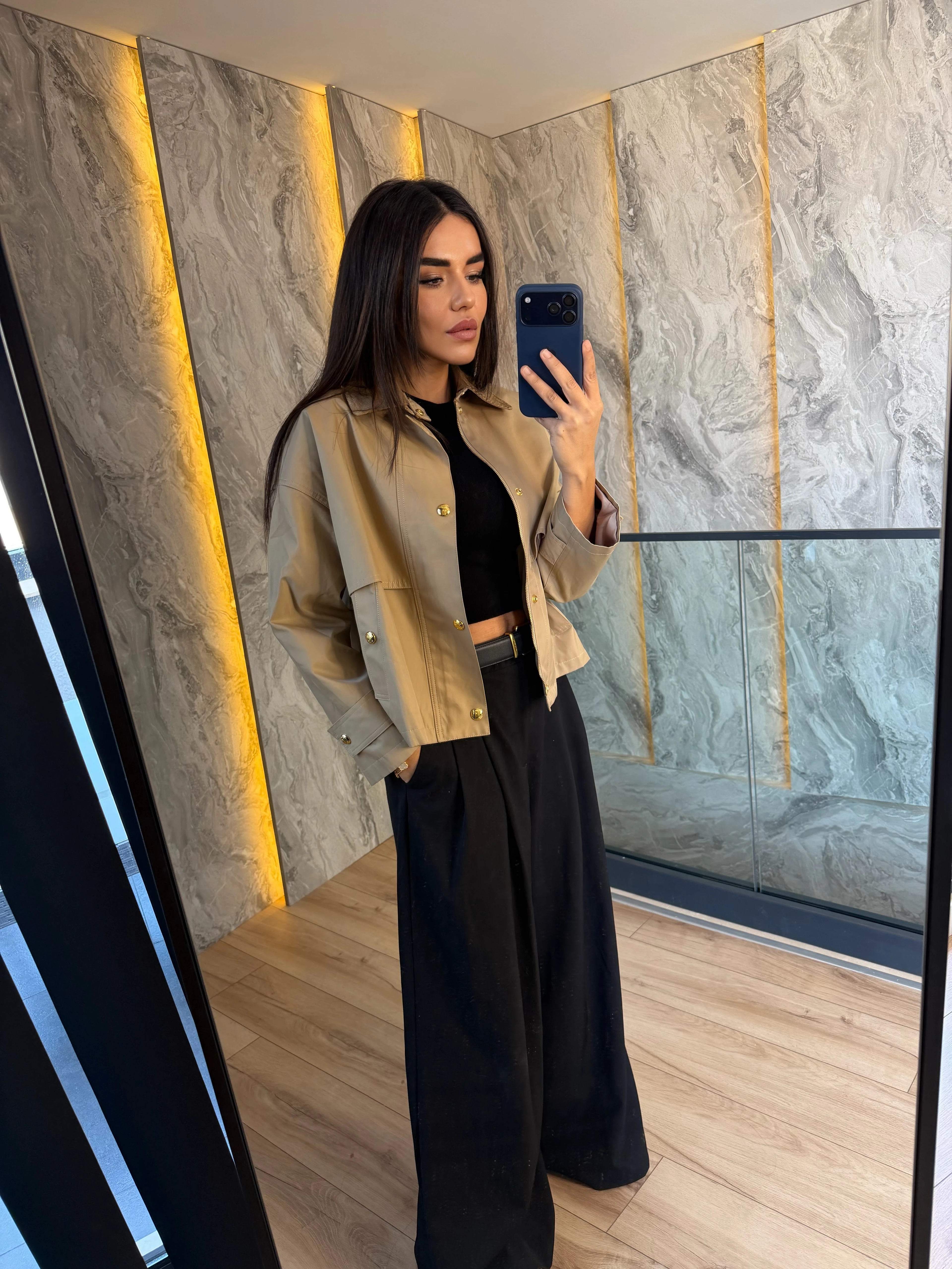 Celin / Gold Button Cropped Jacket