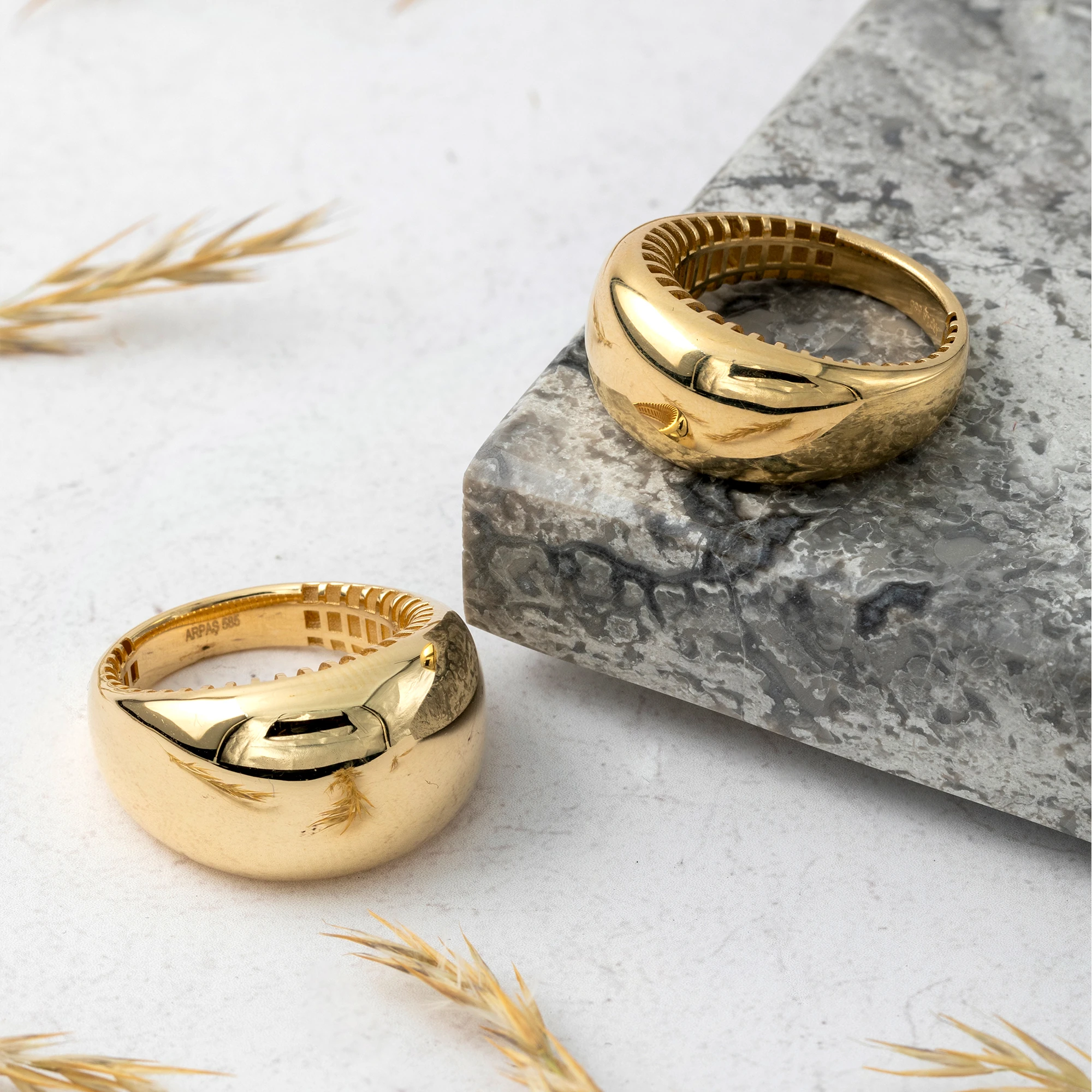 14 Ayar Altın Kalın Kubbe Kadın Yüzük