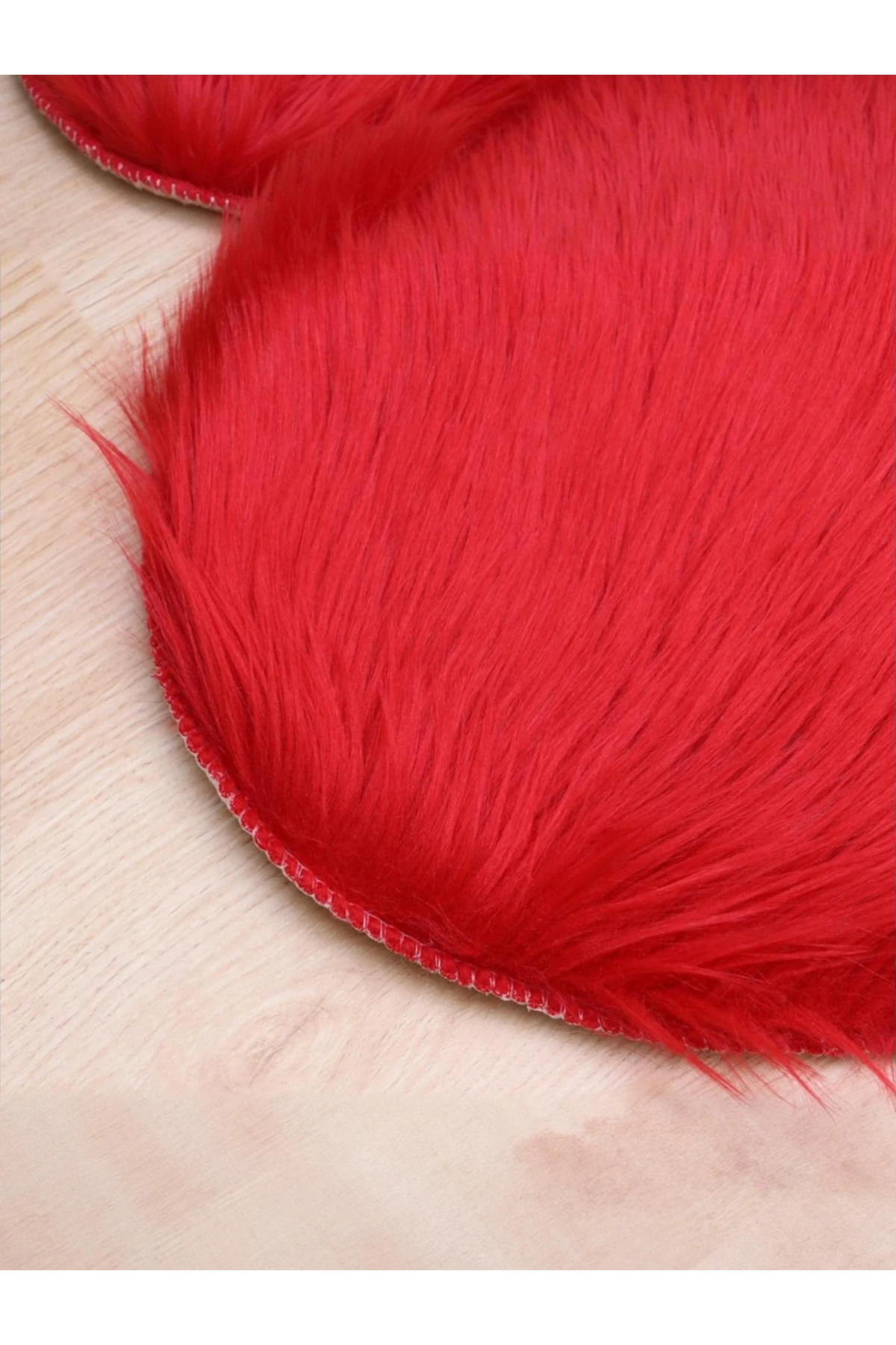 Puffin Yumuşacık Kalp Post Kaymaz Taban Kürk Halı Makinede Yıkanabilir