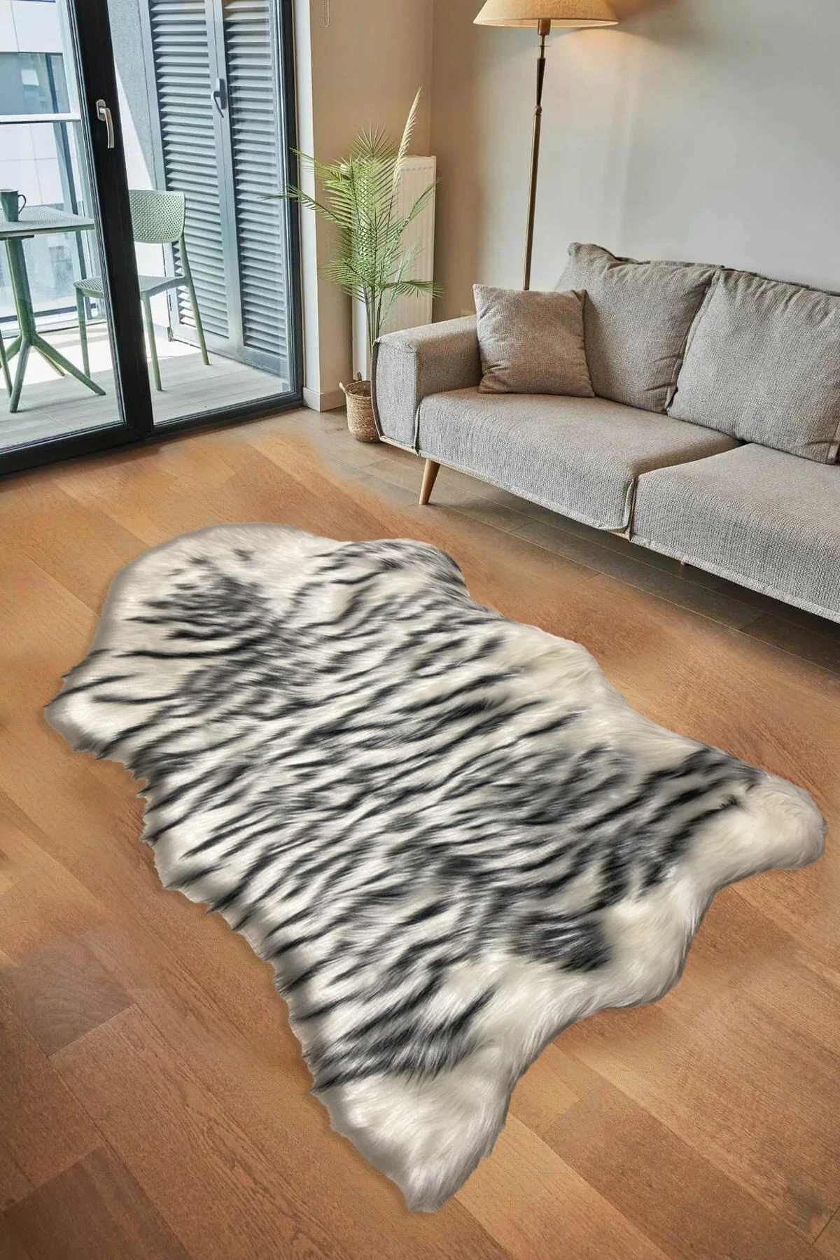 Tiger Süet Taban, Yumuşacık Yıkanabilir Lüks Kaplan Kürk Halı Post 100x150 - beyaz-zebra