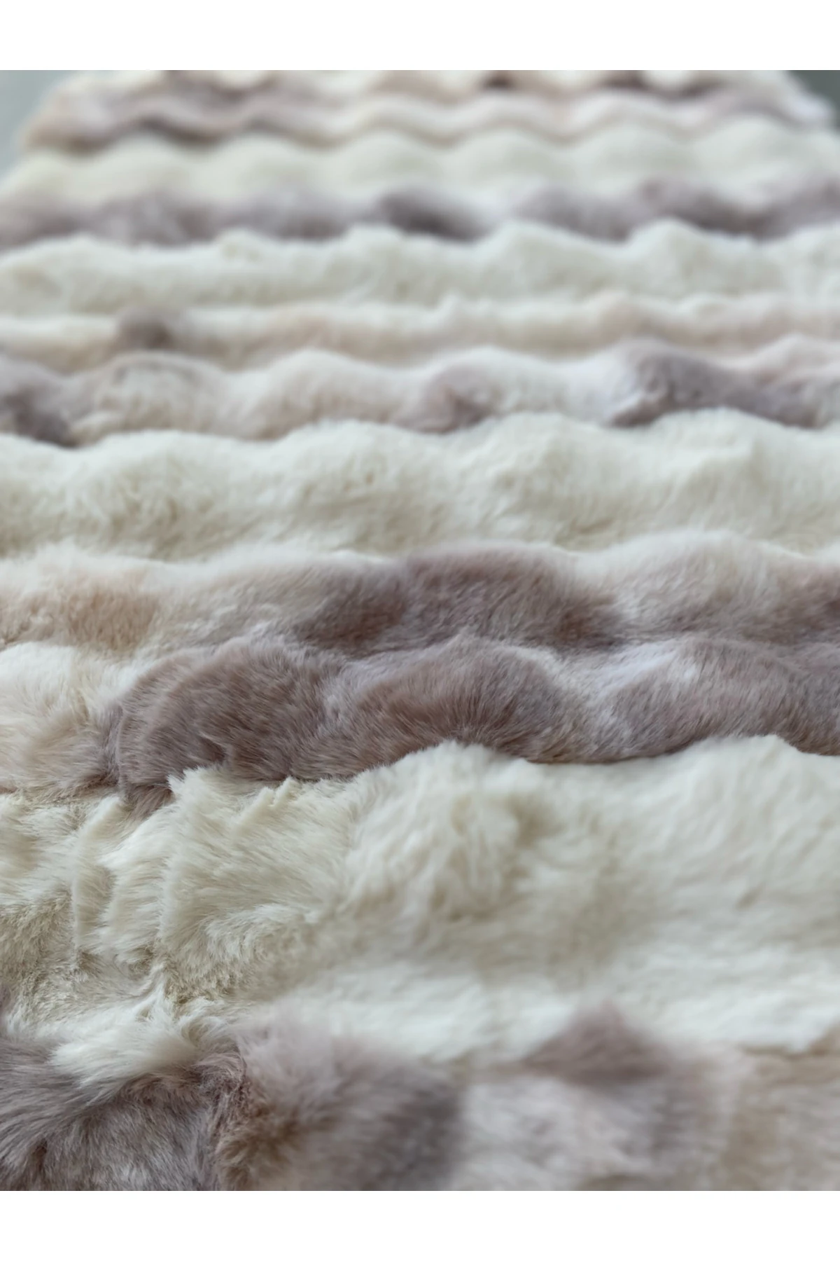 Serante Tavşan Tüyü, Kaymaz Taban, Pofuduk, Yumuşacık, Ultra Lüks, Yıkanabilir 2'li Banyo Paspası