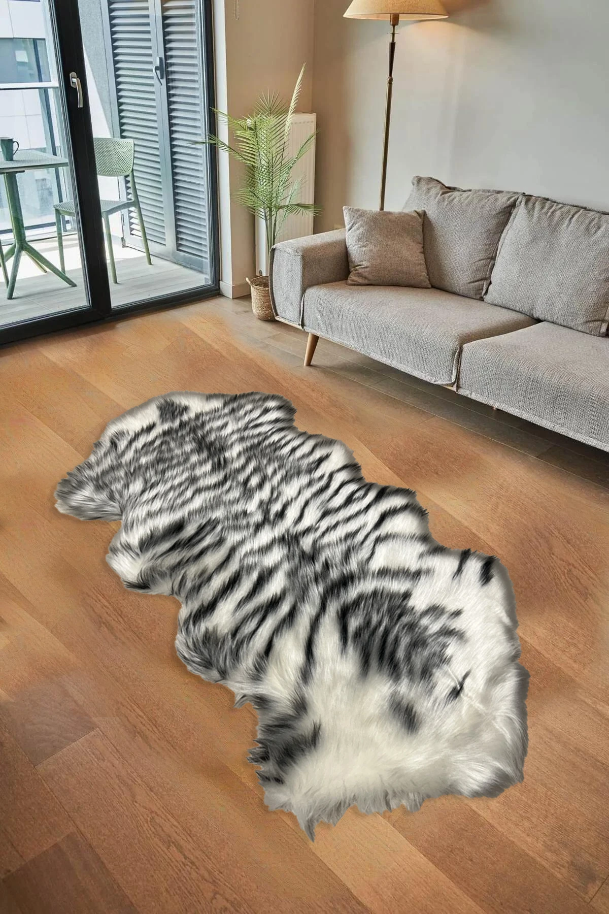 Tiger Süet Taban, Yumuşacık, Yıkanabilir Lüks Kaplan Çift Kafa Yumuşacık Kürk Halı Kuzu Post 80x150 - zebra