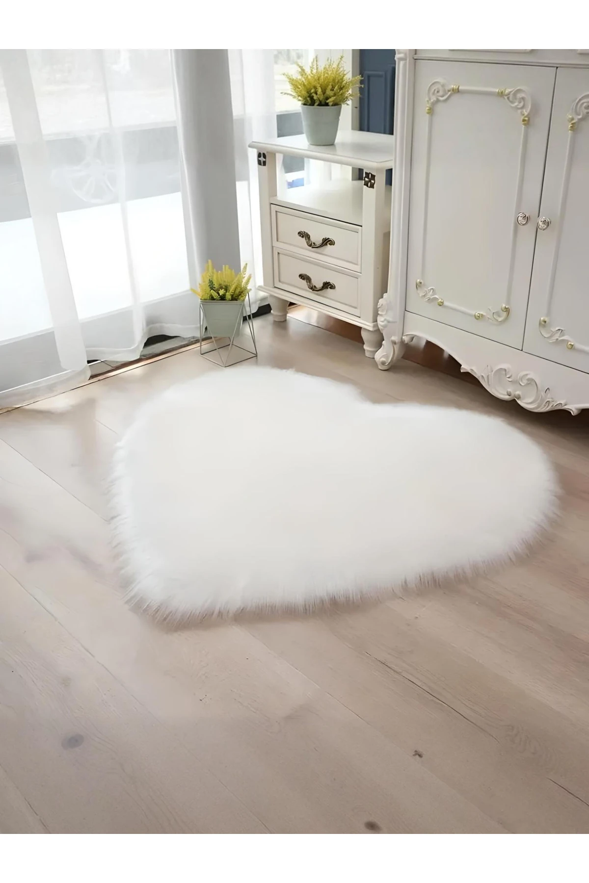 Puffin Yumuşacık Kalp Post Kaymaz Taban Kürk Halı Makinede Yıkanabilir - beyaz