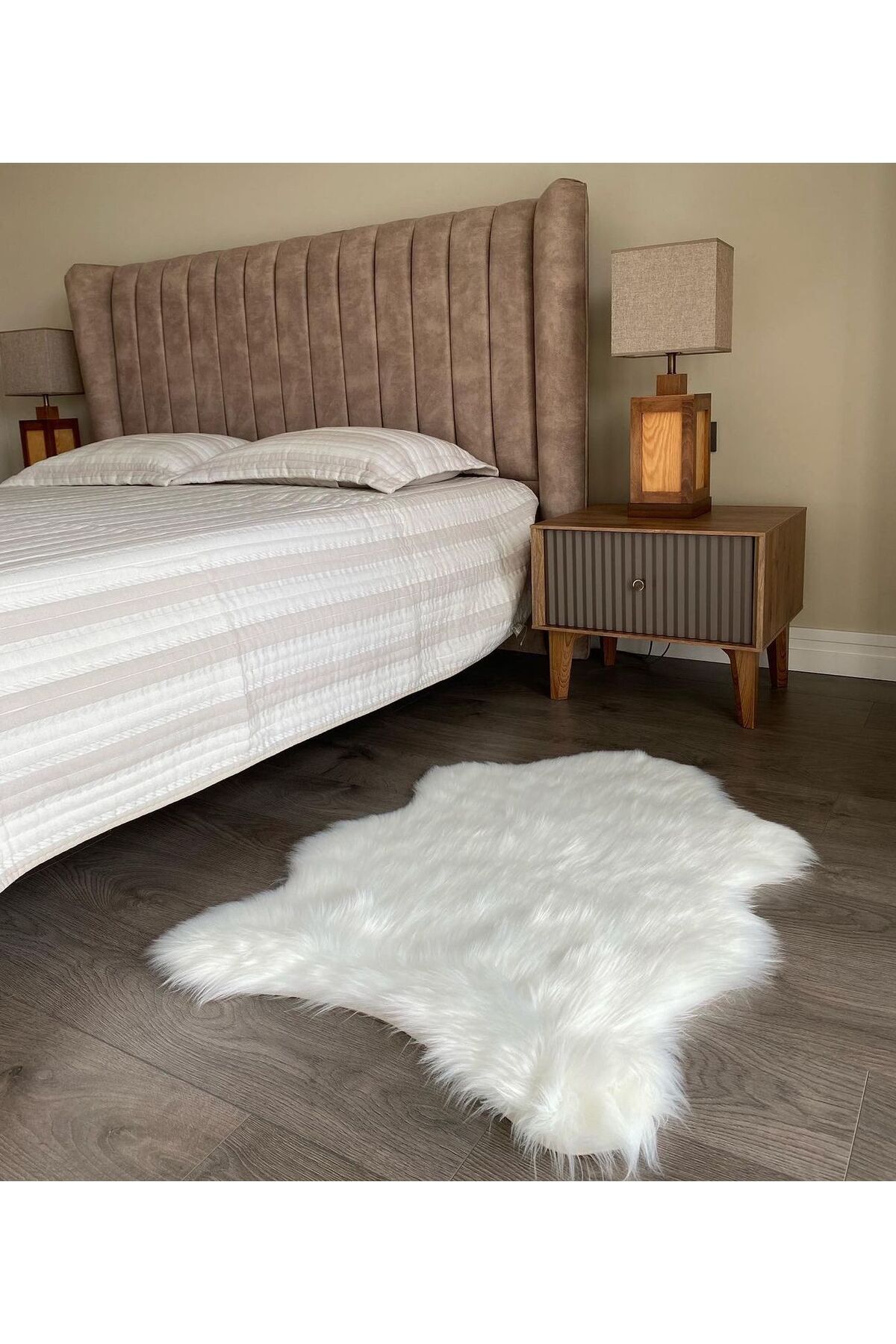 Kuzu Post Üst Kalite Yıkanabilir Yumuşak Dokulu Peluş Halı