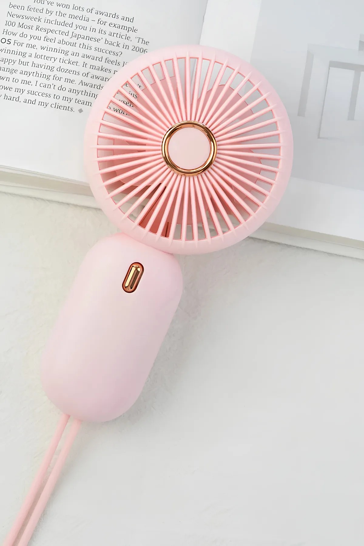 Güçlü Parvaneli Pembe Renk Mini El Fanı Taşınabilir Şarjlı Taşıma ipli Vantilatör