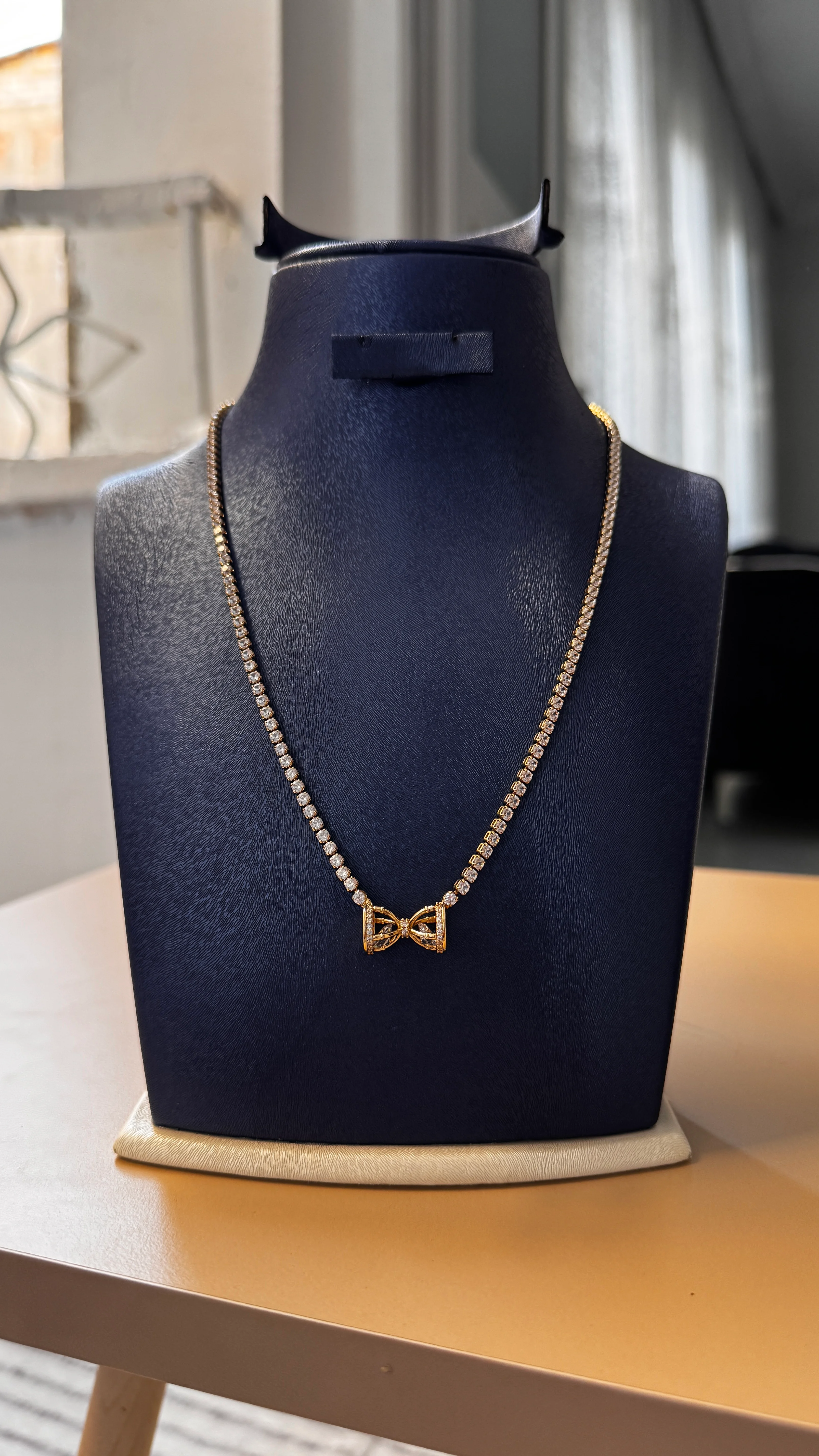 Fiyonk Taşlı Kolye main variant image