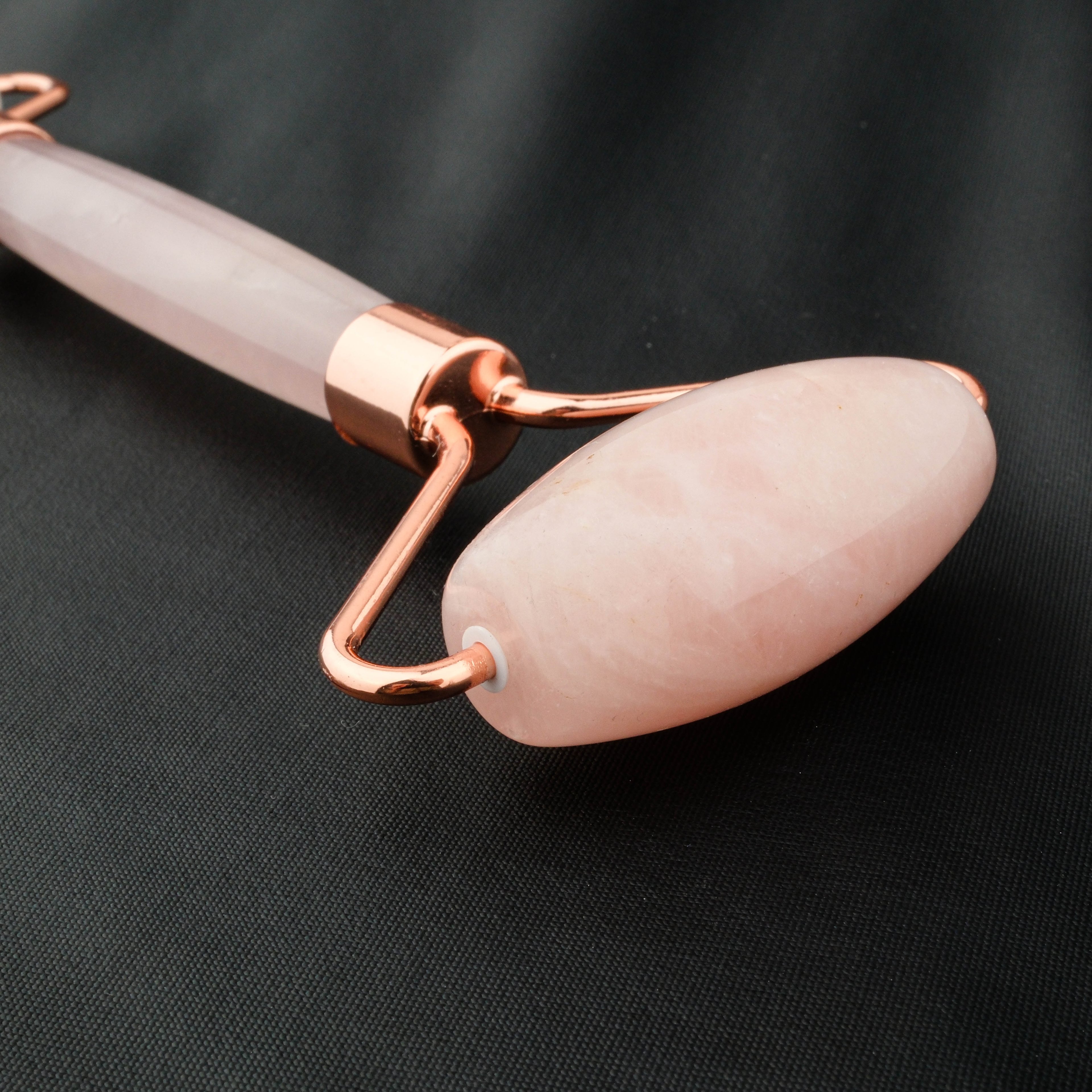 Pembe  Kuvars Roller Yüz masaj Aleti