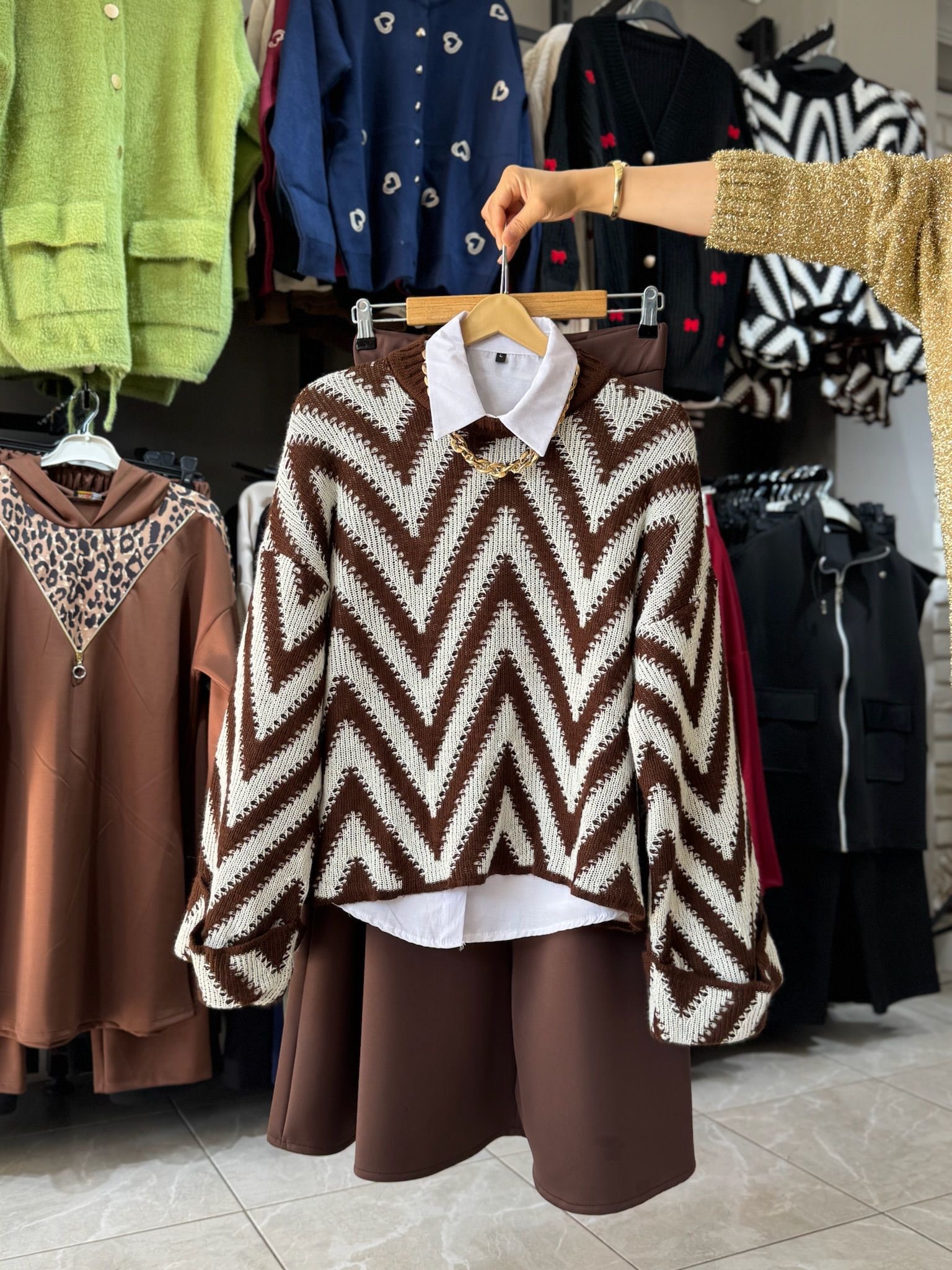 Kahve Zambak Kazak ~ Kahve Puf Etek