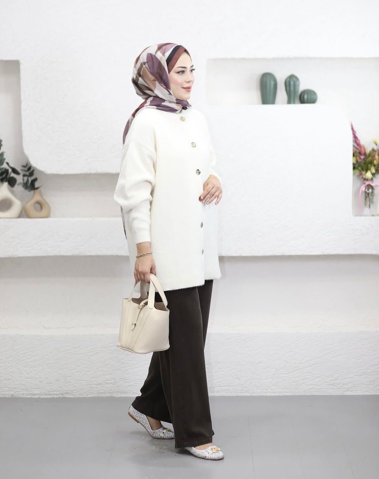 Aslı Hırka Beyaz