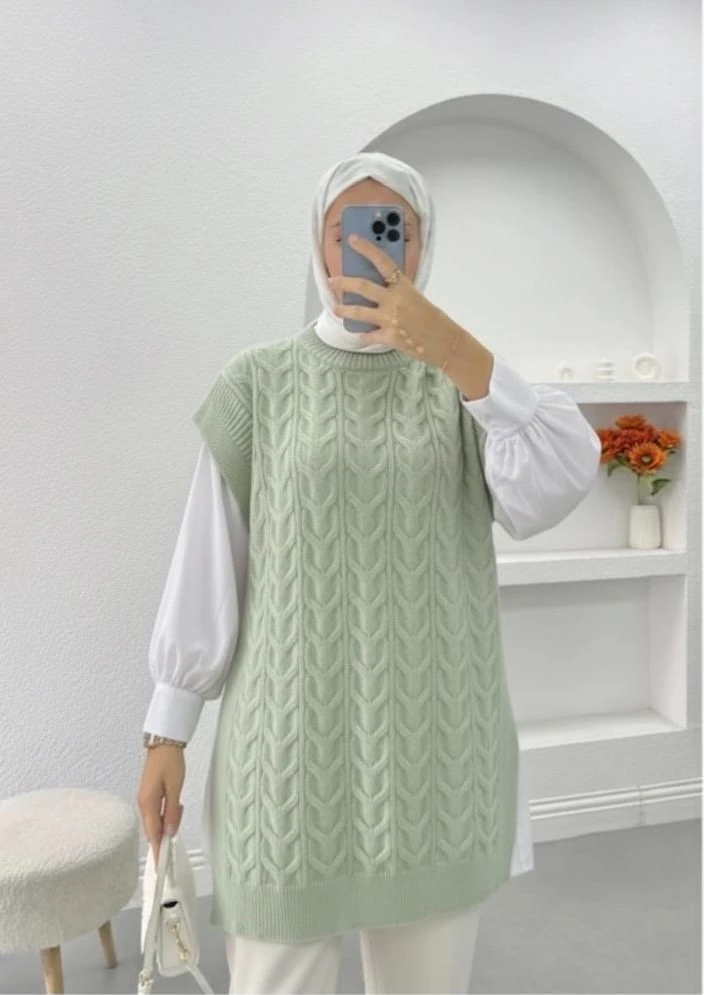 Özge Süveter Çağla 