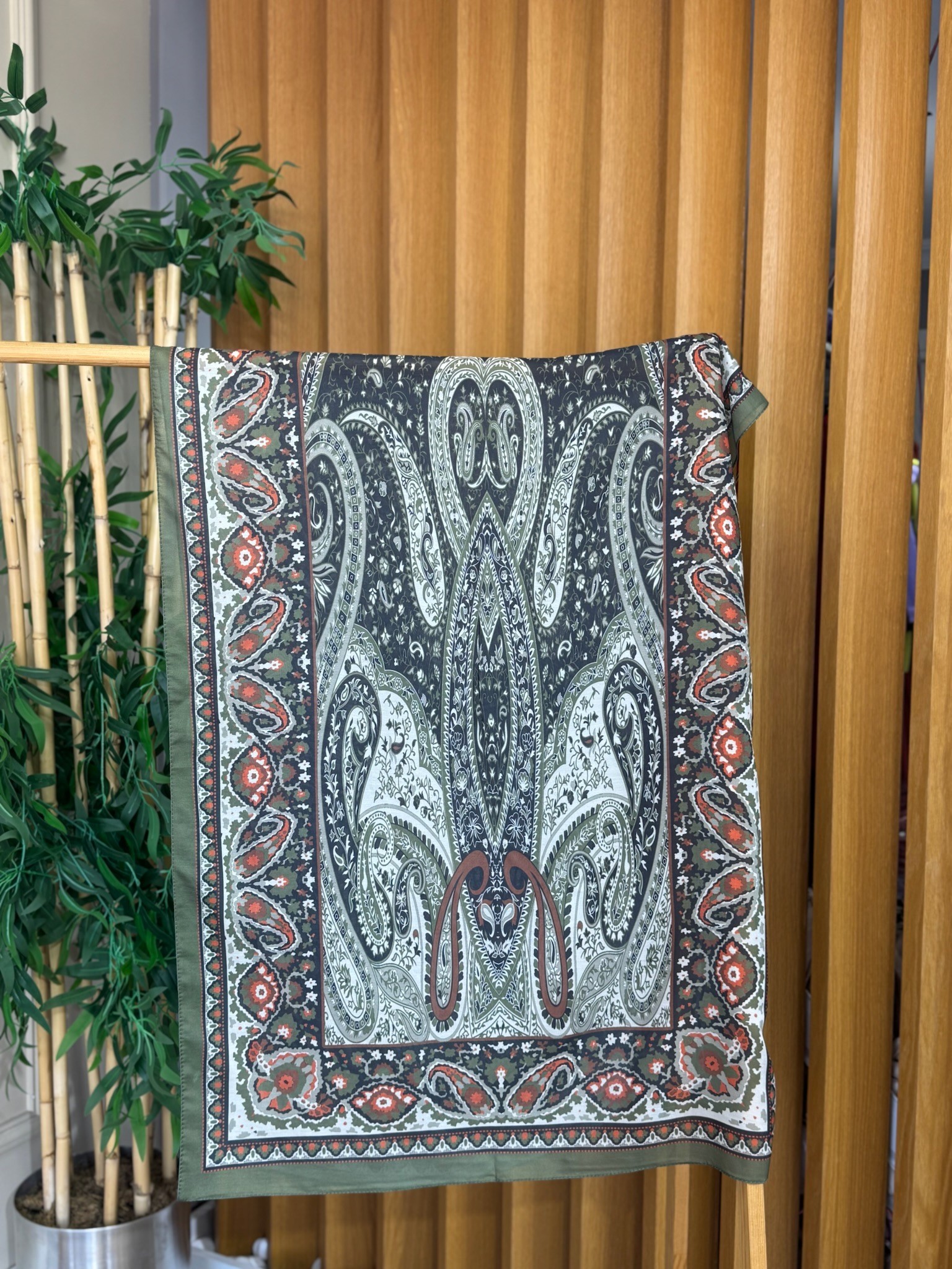Sema Şal 9 Numara