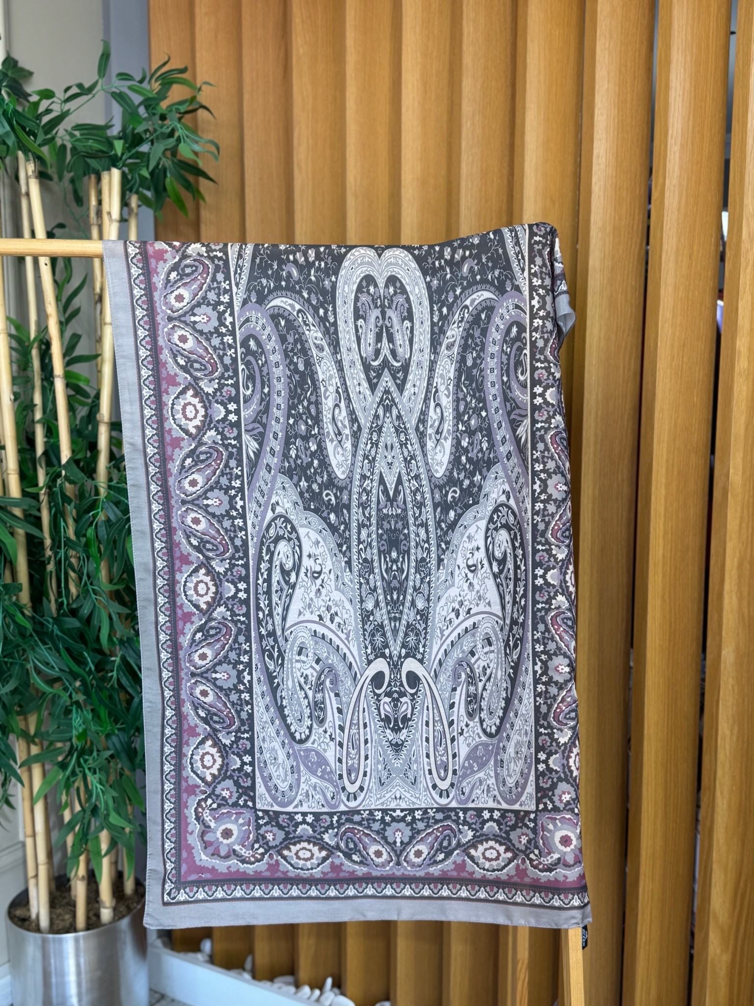 Sema Şal 7 Numara