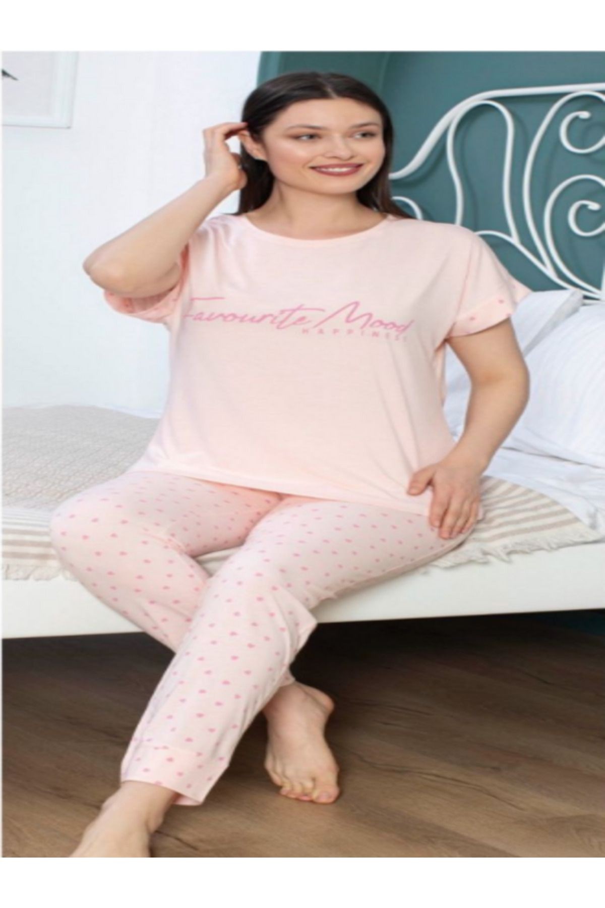 pijama takımı tişört ve uzun paçalı pijama altı pamuklu kalp desenli