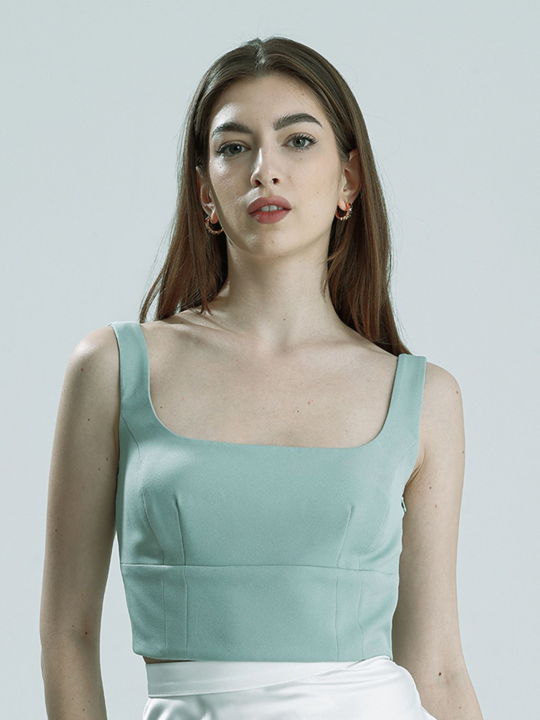 coraline - mint green