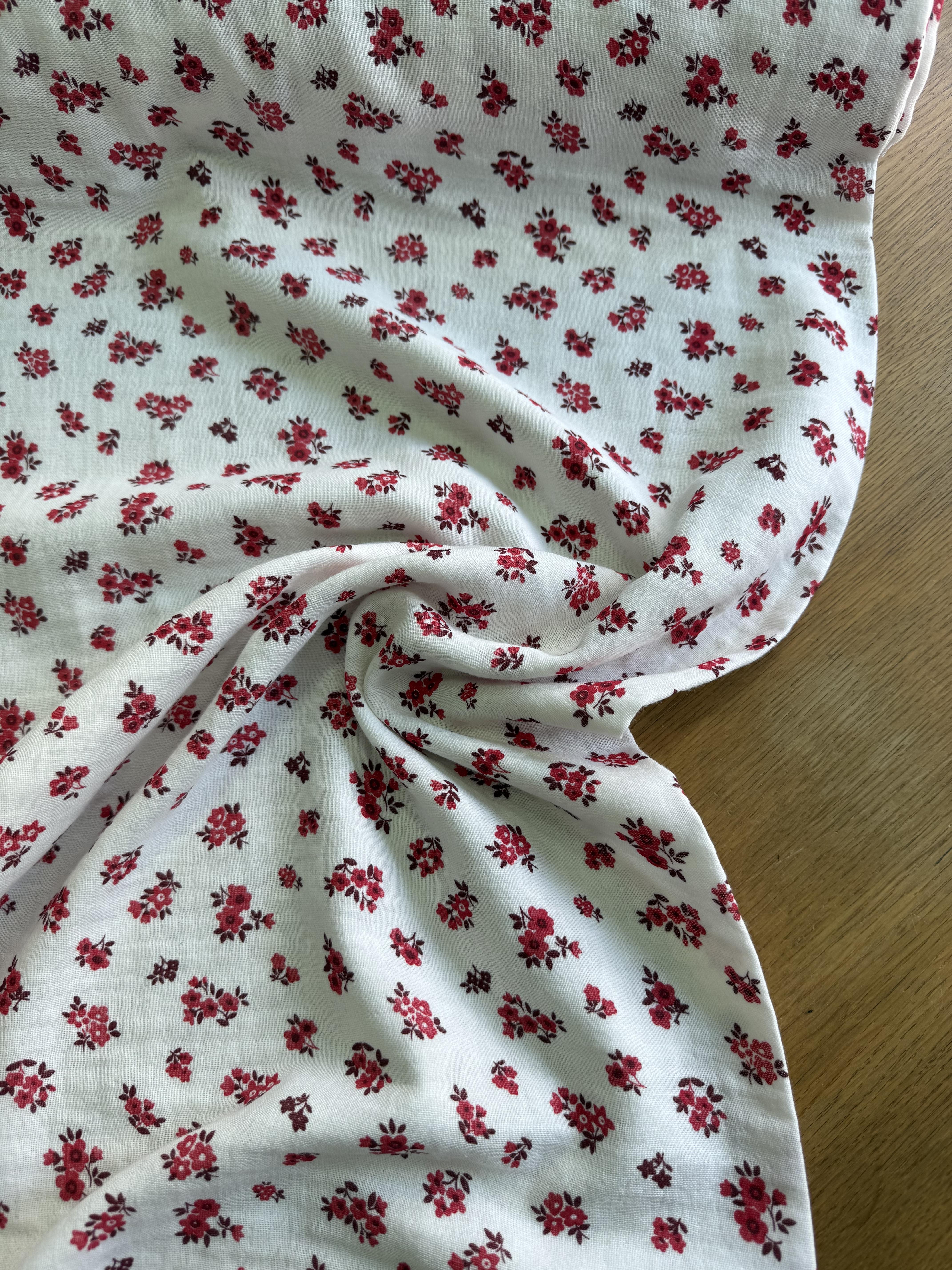 ÇİÇEK DESEN MUSLİN-ÇİFT KAT