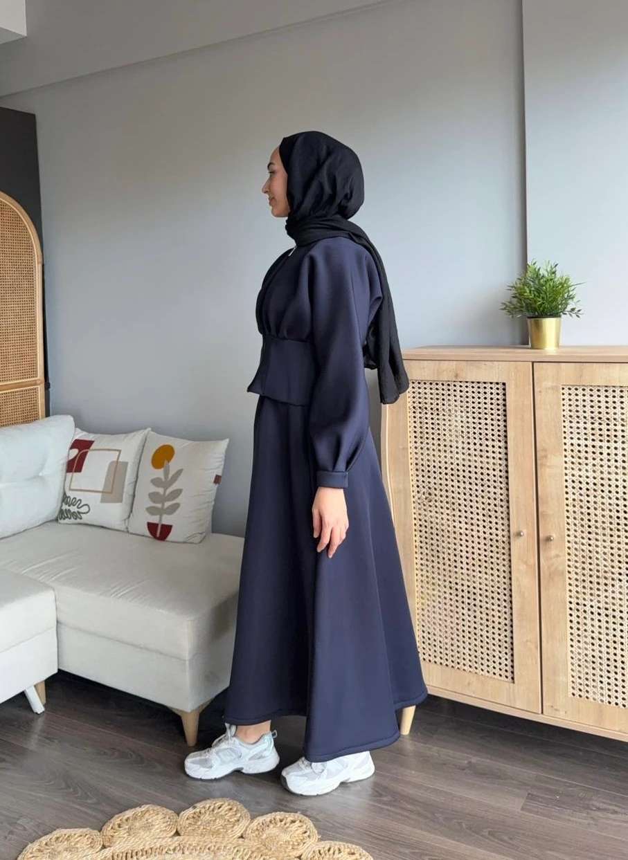 TB Fermuarlı Etekli Takım