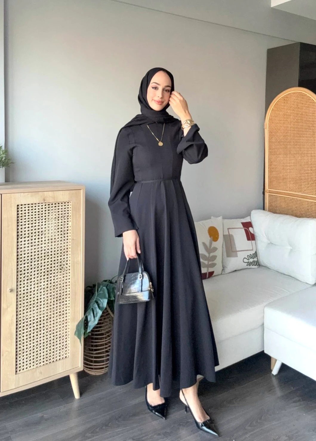 Belden oturtma elbise - Siyah