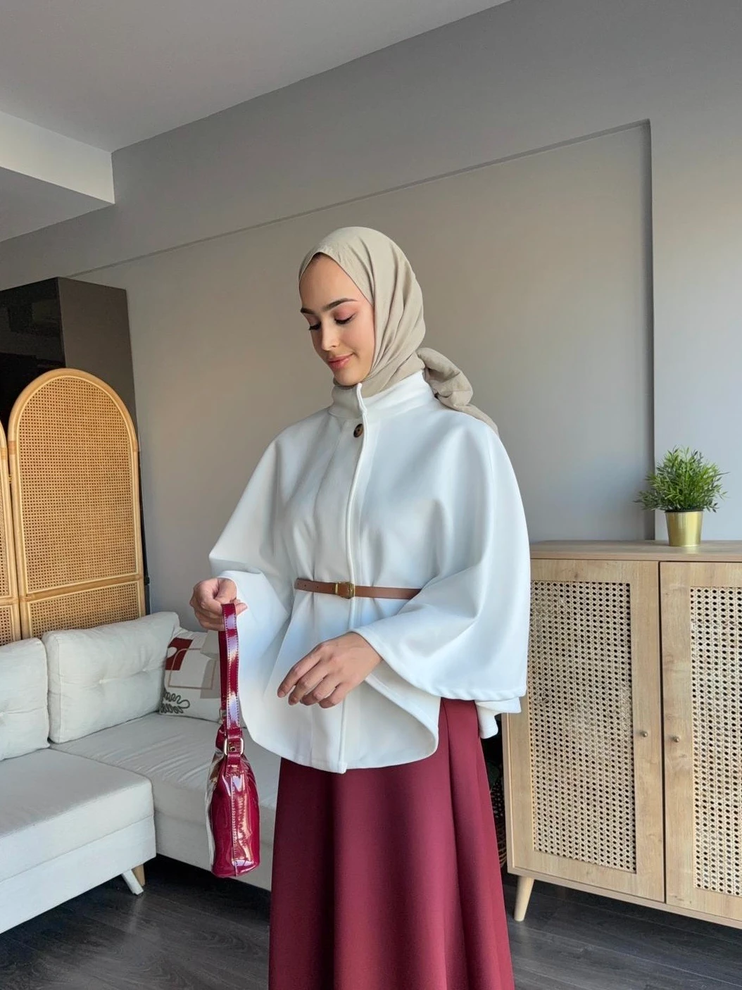 HT Kaşe Pelerin - Ekru