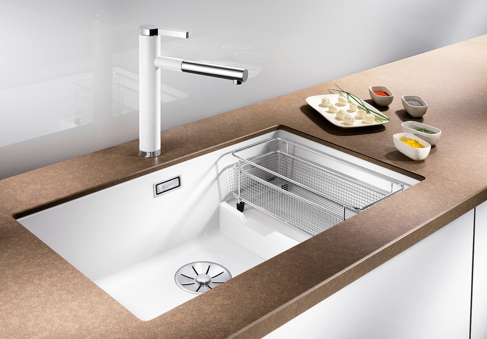 527171-Blanco Subline 700 -U Level Granit Eviye Soft Beyaz