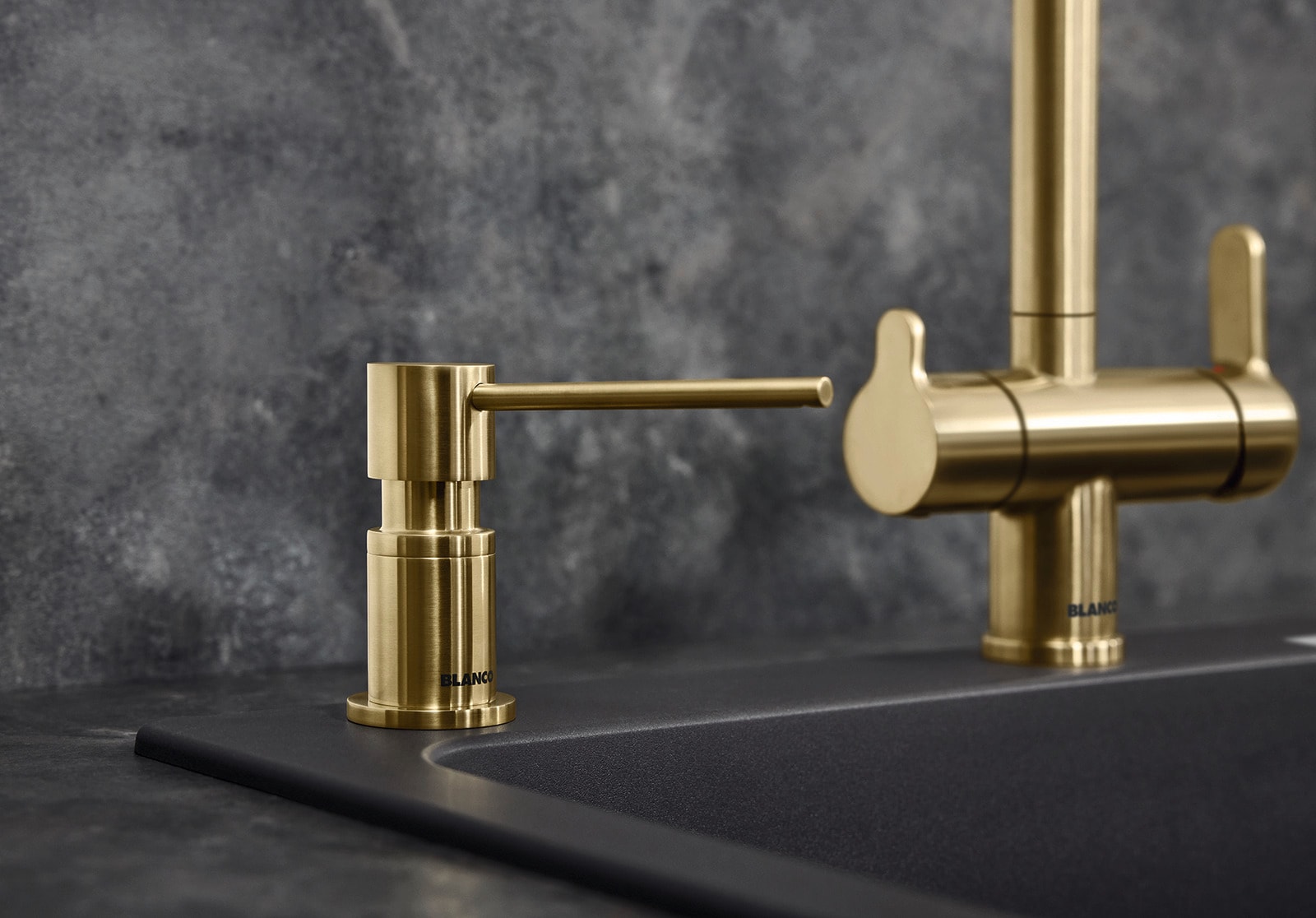 527721-Blanco Lato Satin Platınum Sıvı Sabunluk