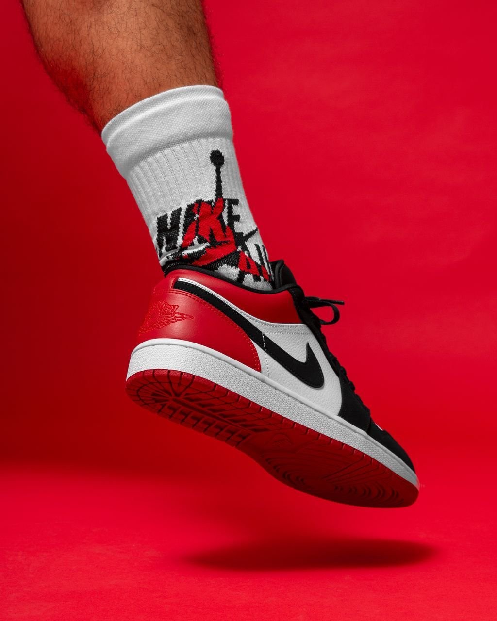 Nike Air Jordan 1 Low Black Toe