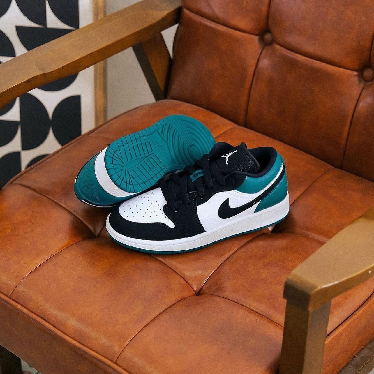 Nike Air Jordan 1 Low White Black Mystic Green