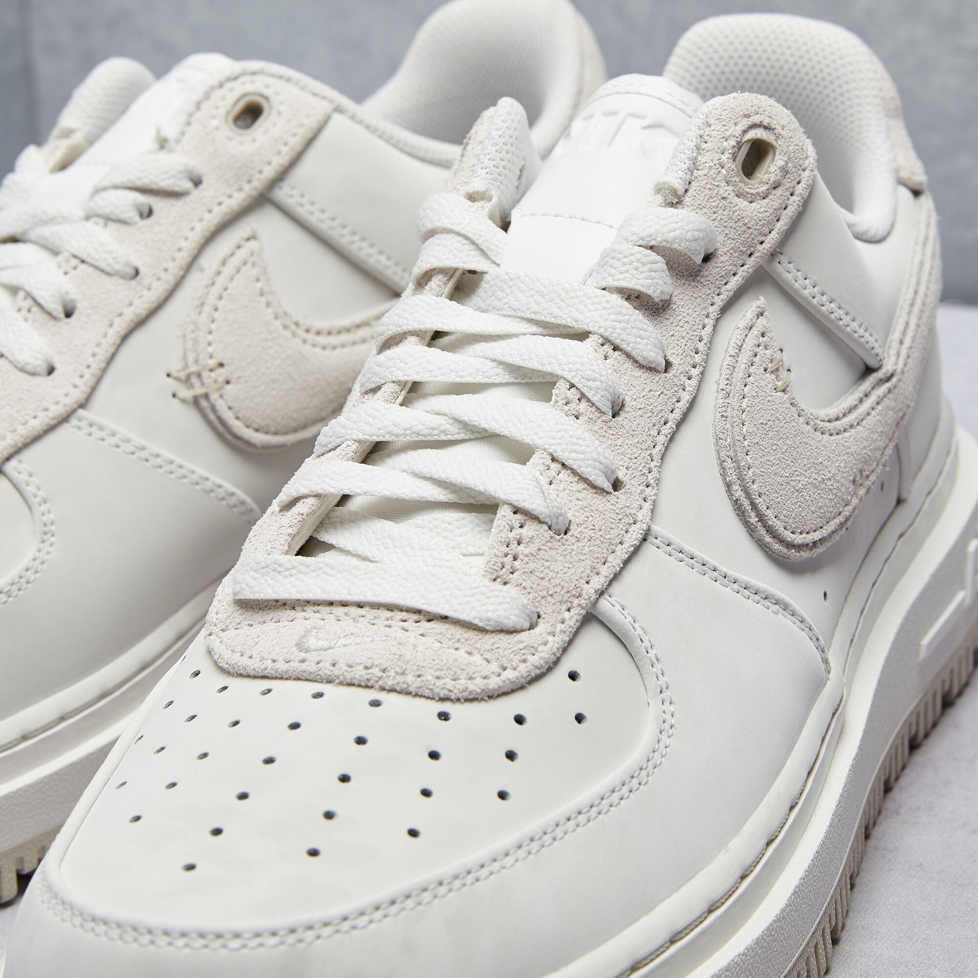 Nike Air Force 1 Low Luxe Summit White