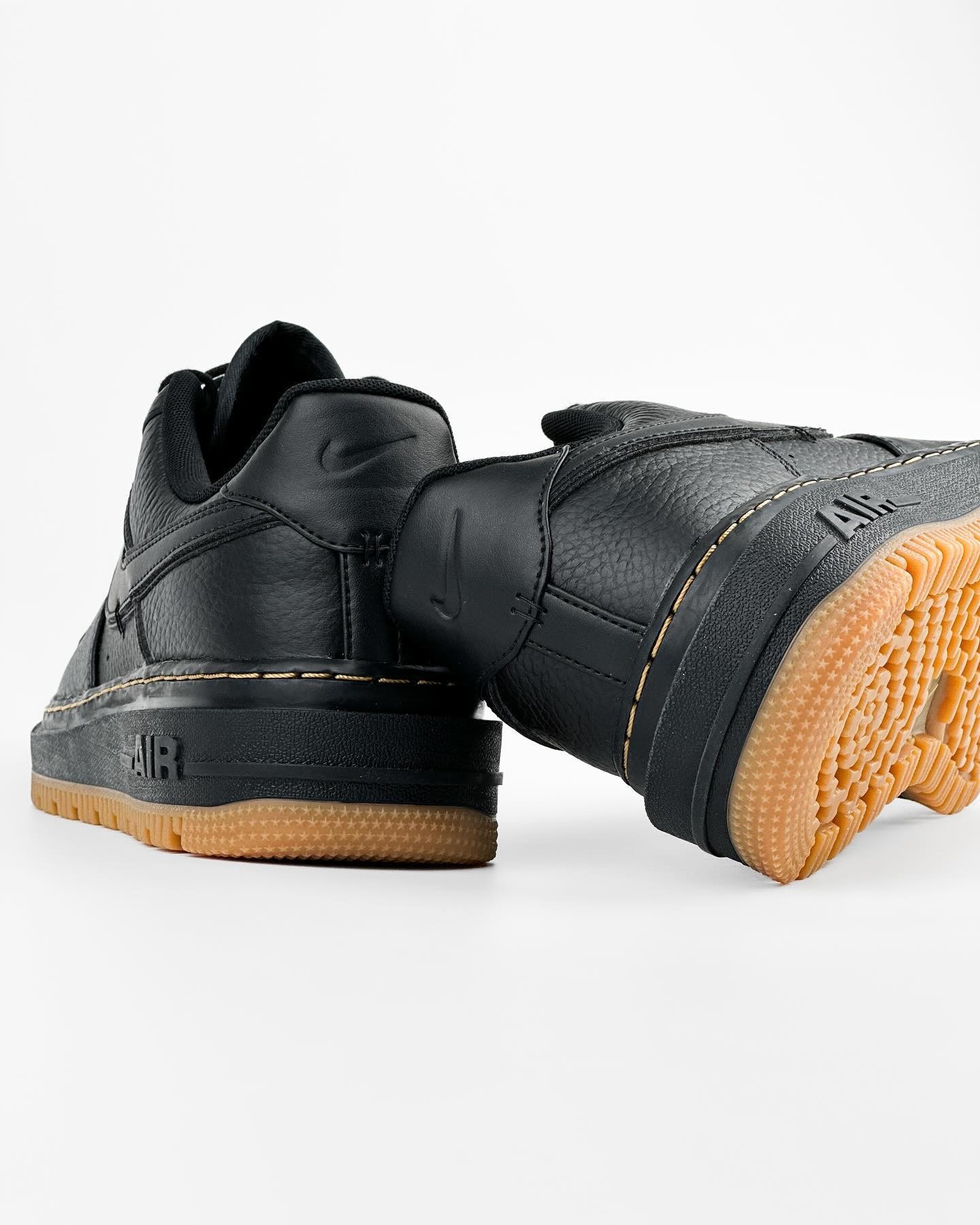 Nike Air Force 1 Low Luxe Black Gum