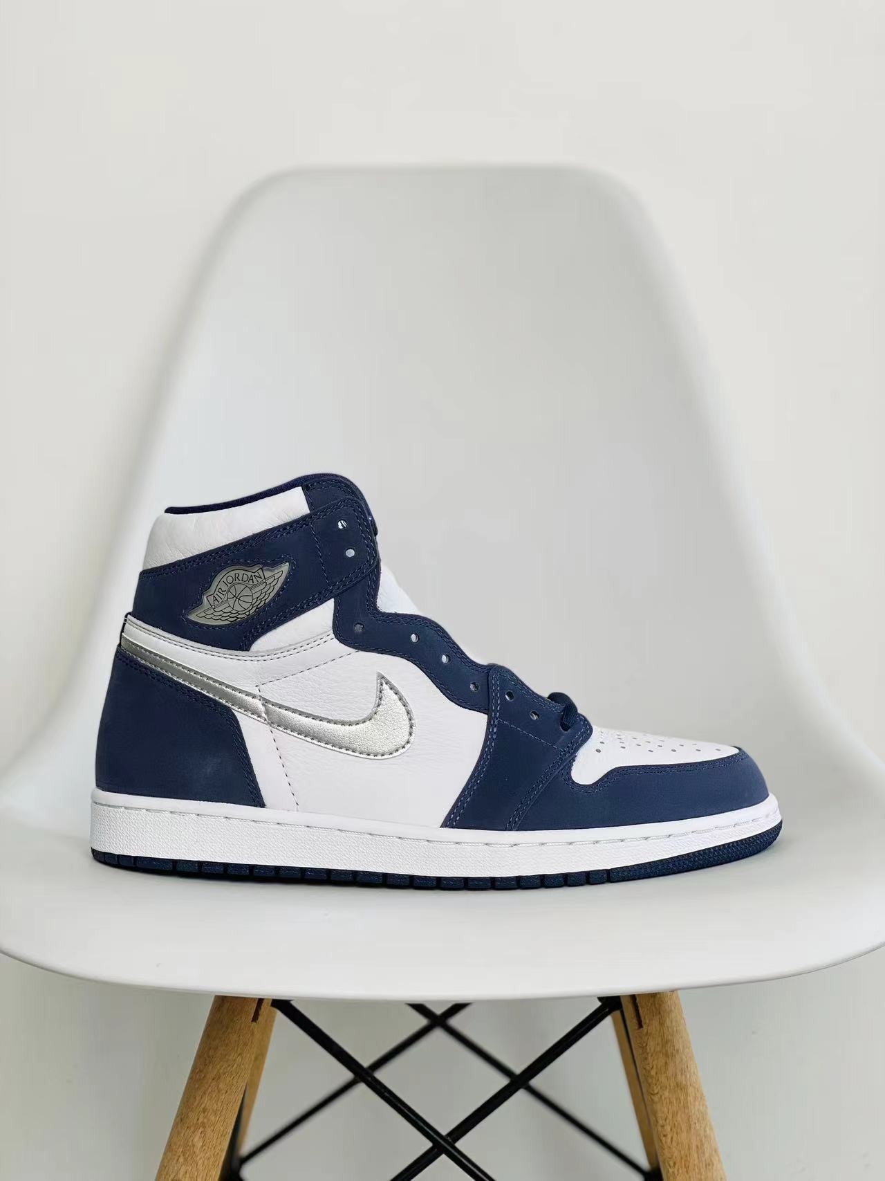 Nike Air Jordan 1 Retro High CO.JP Midnight Navy