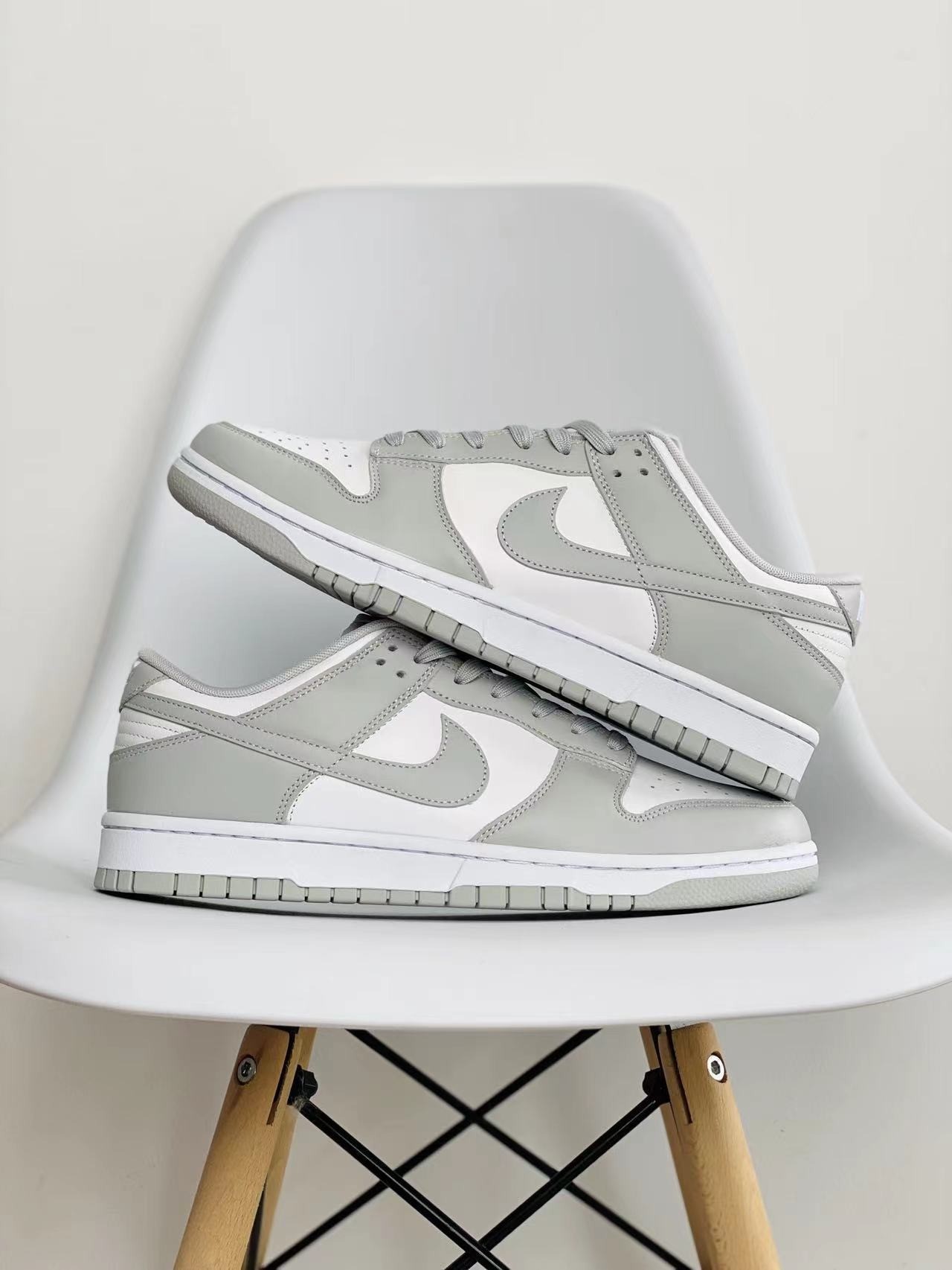 Nike Dunk Low Retro Grey Fog