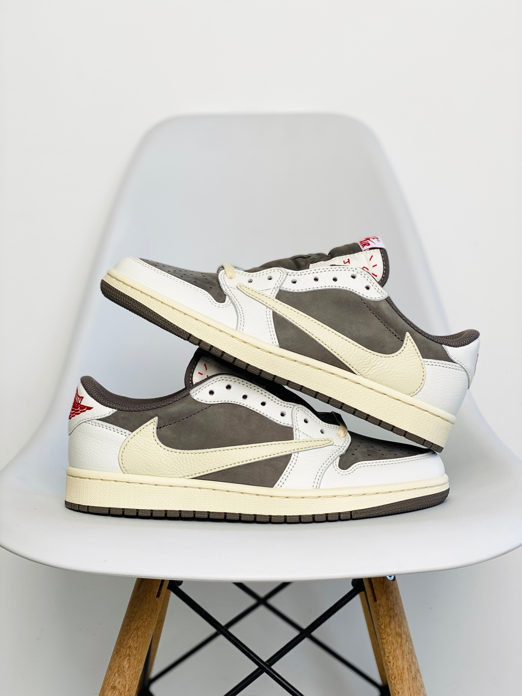 Nike Air Jordan 1 Retro Low OG SP Travis Scott Reverse Mocha