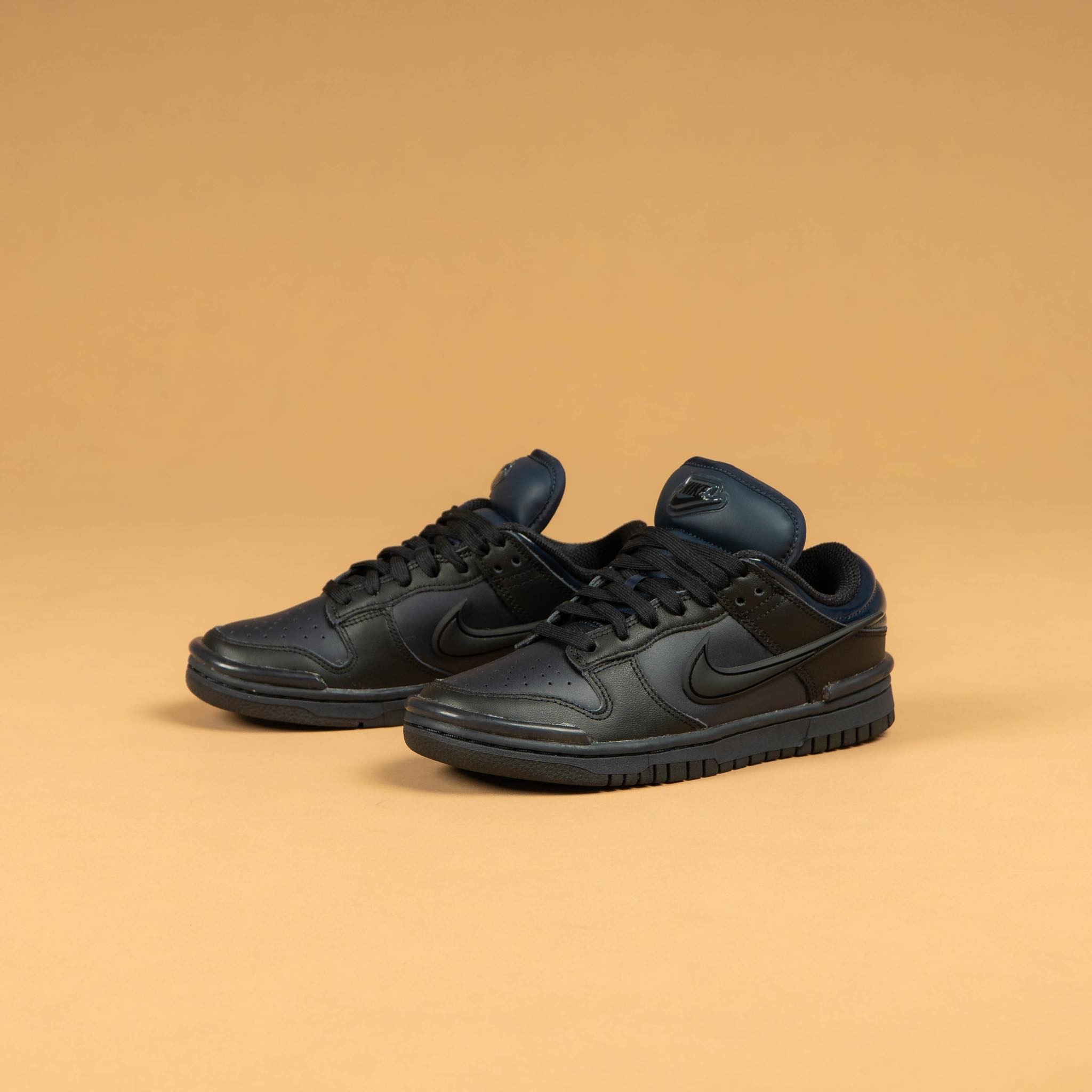 Nike Dunk Low Twist Dark Obsidian