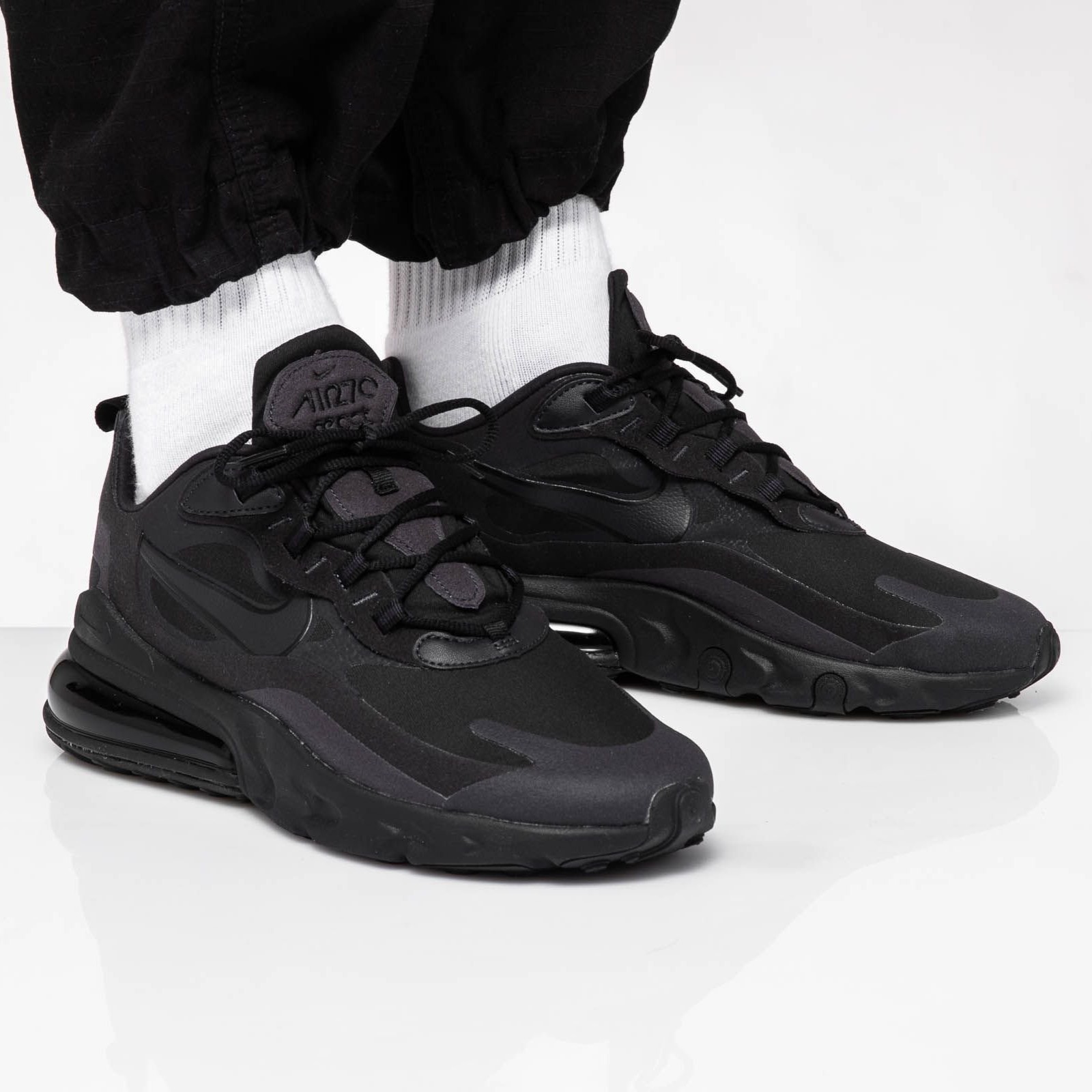 Nike Air Max 270 React Triple Black