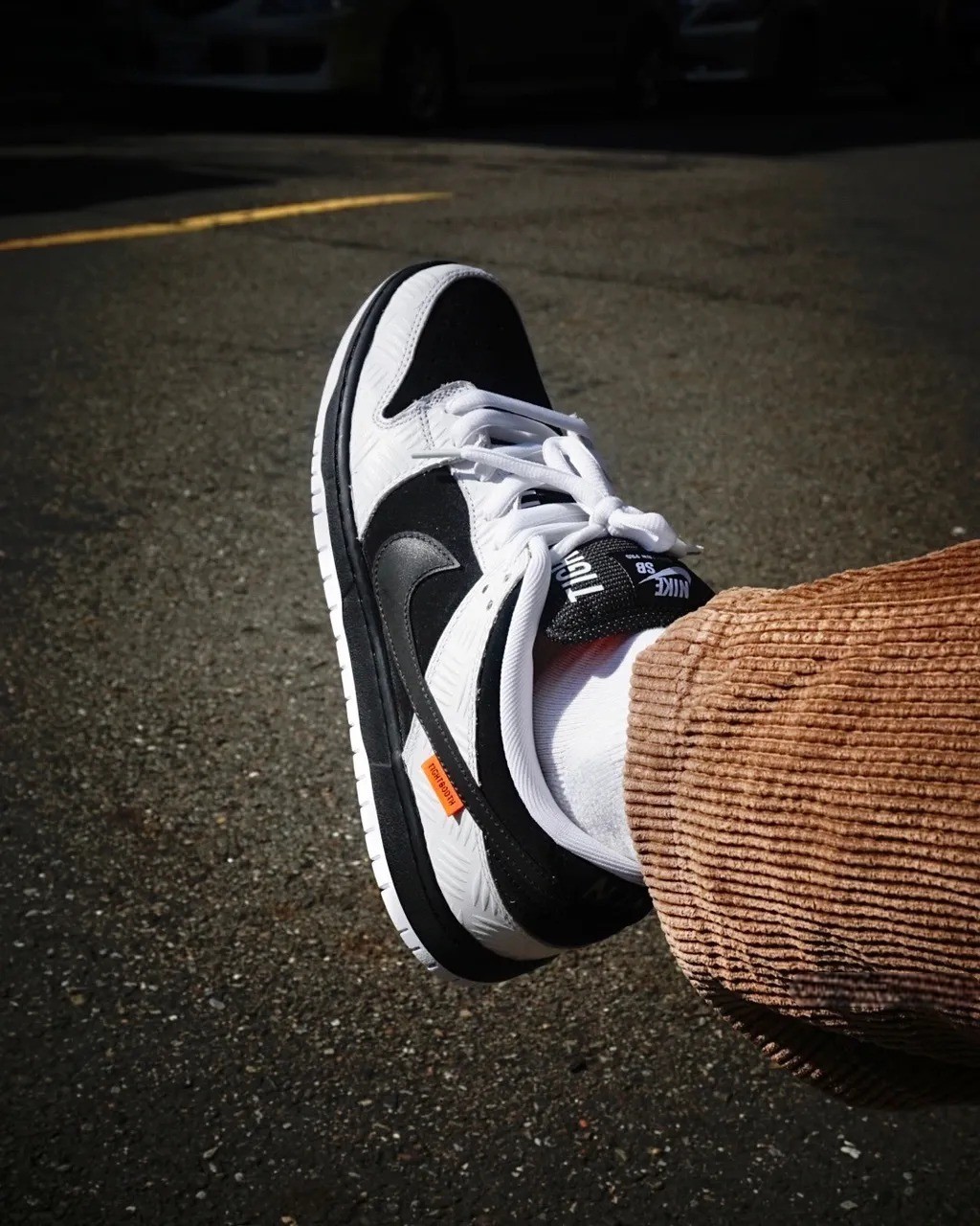 Nike SB Dunk Low TIGHTBOOTH