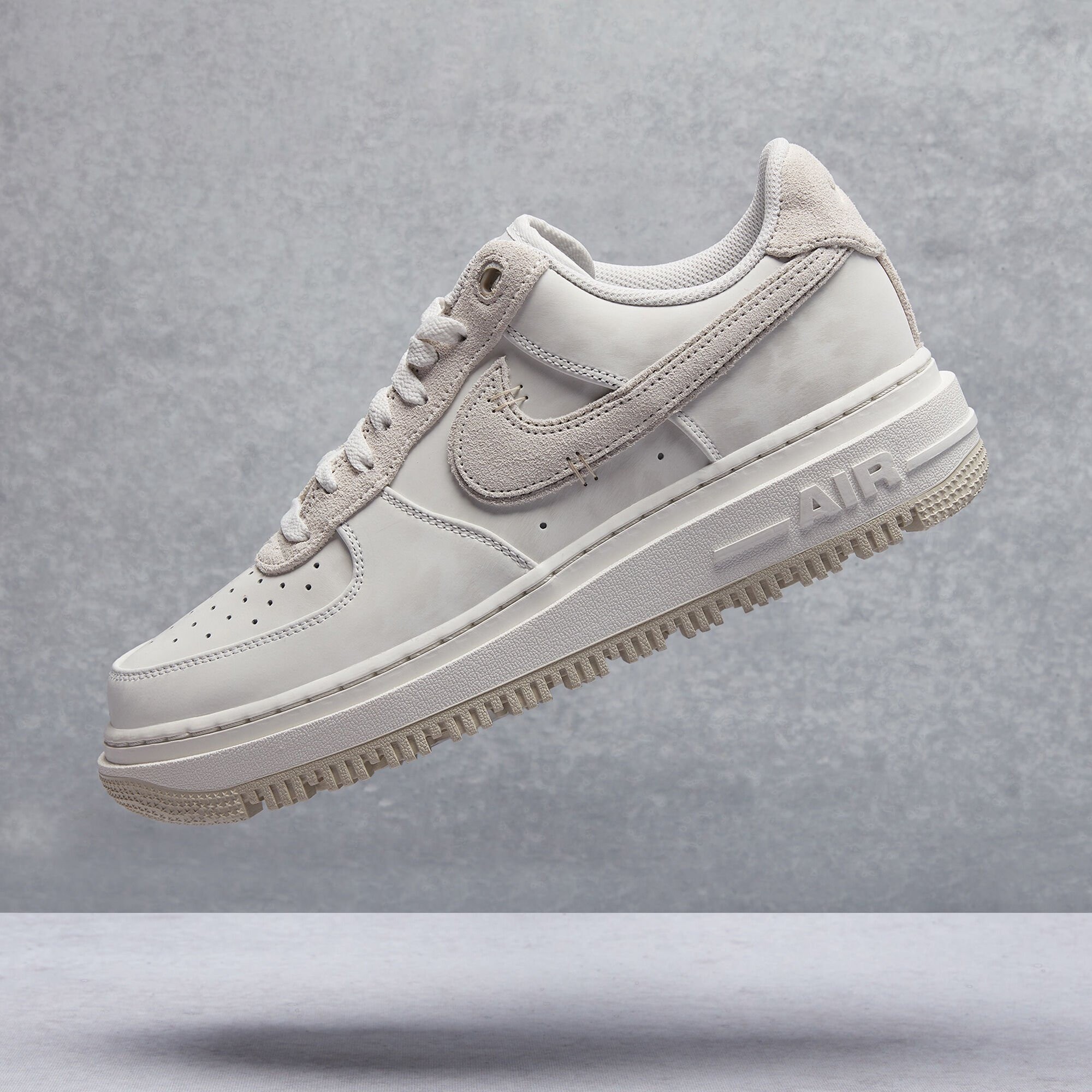 Nike Air Force 1 Low Luxe Summit White