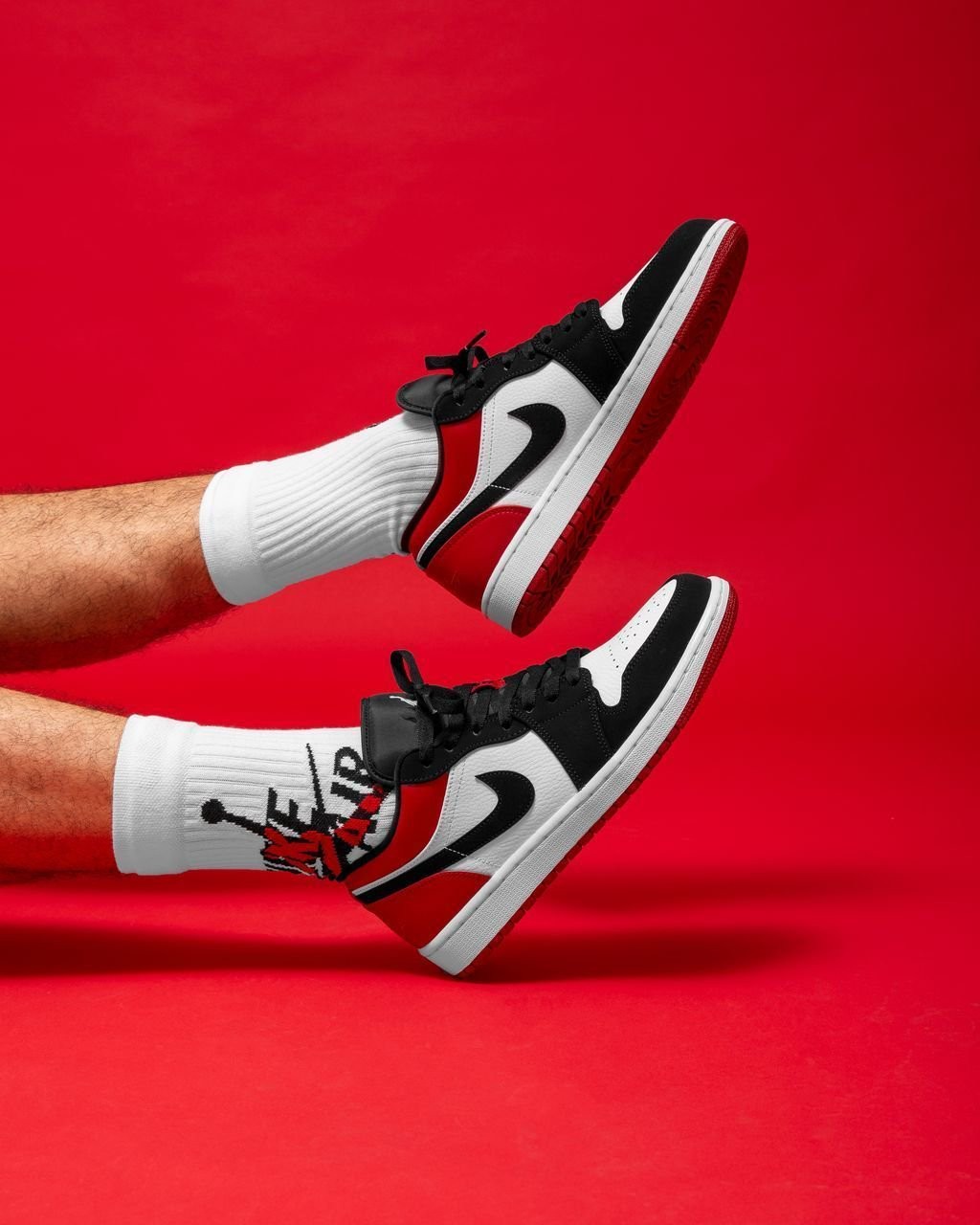 Nike Air Jordan 1 Low Black Toe