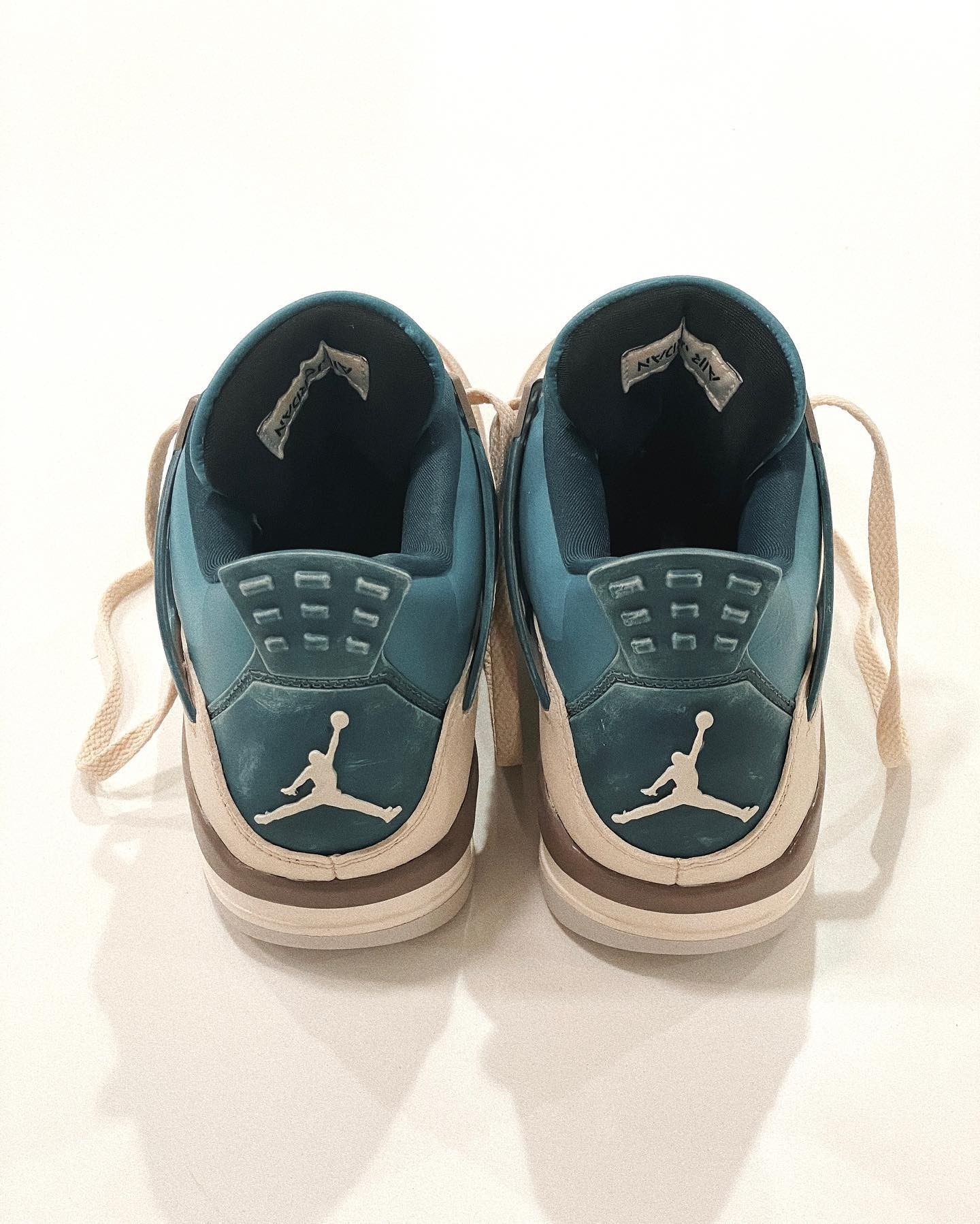 Nike Air Jordan 4 Retro x Snorlax Concept