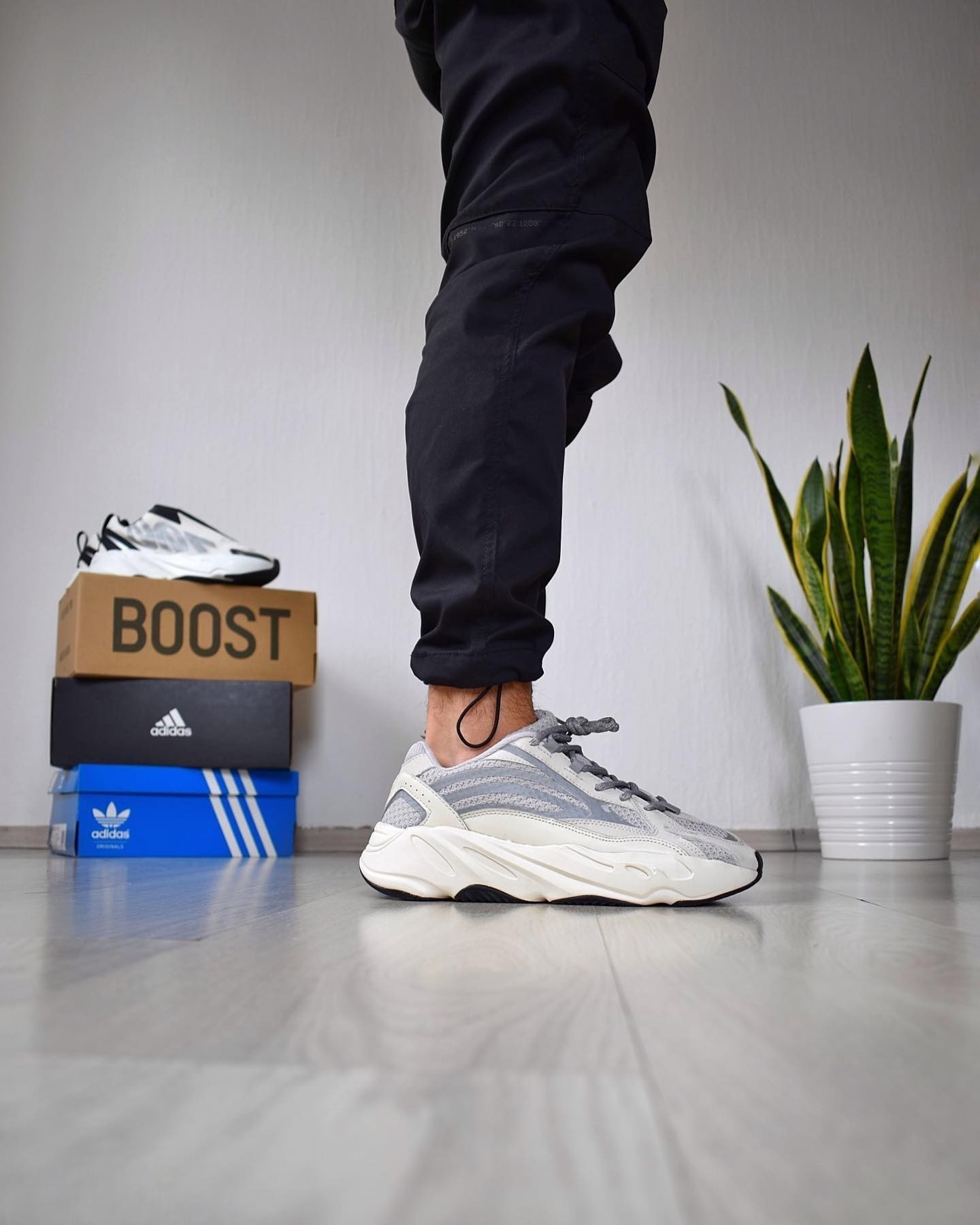 adidas Yeezy Boost 700 V2 Static