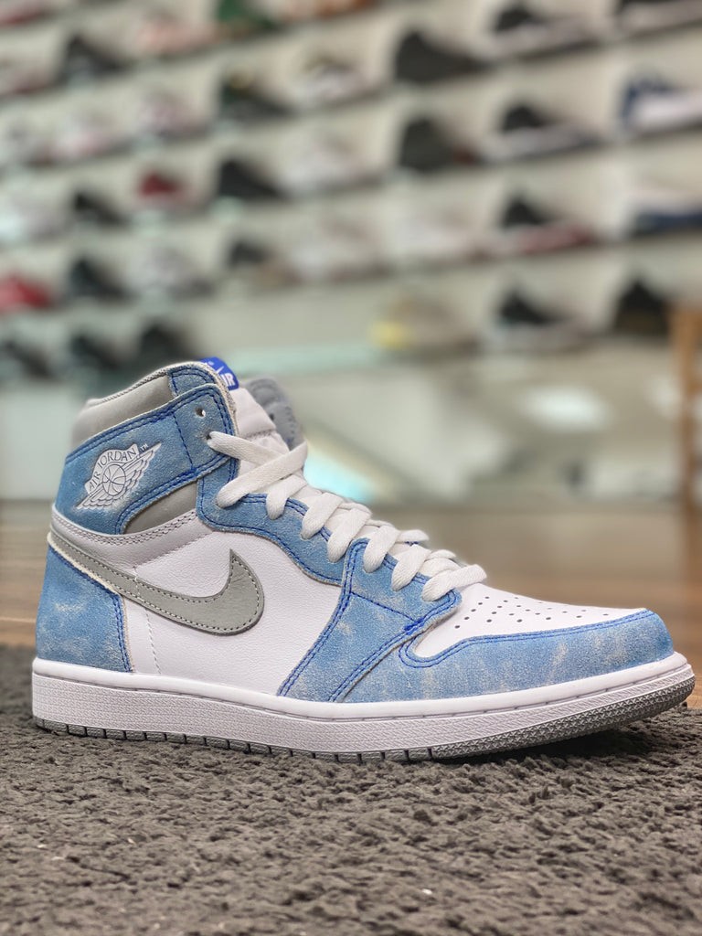 Nike Air Jordan 1 Retro High OG Hyper Royal