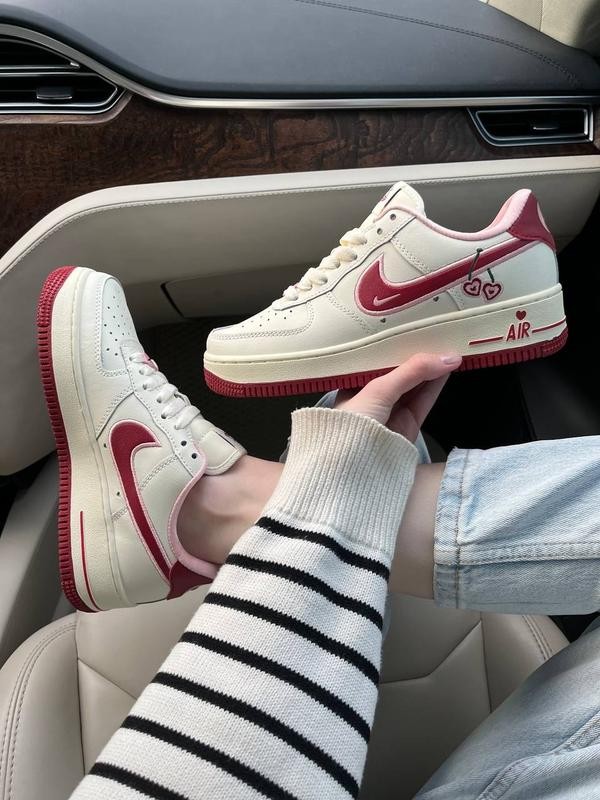 Nike Air Force 1 Low Valentine's Day 2023