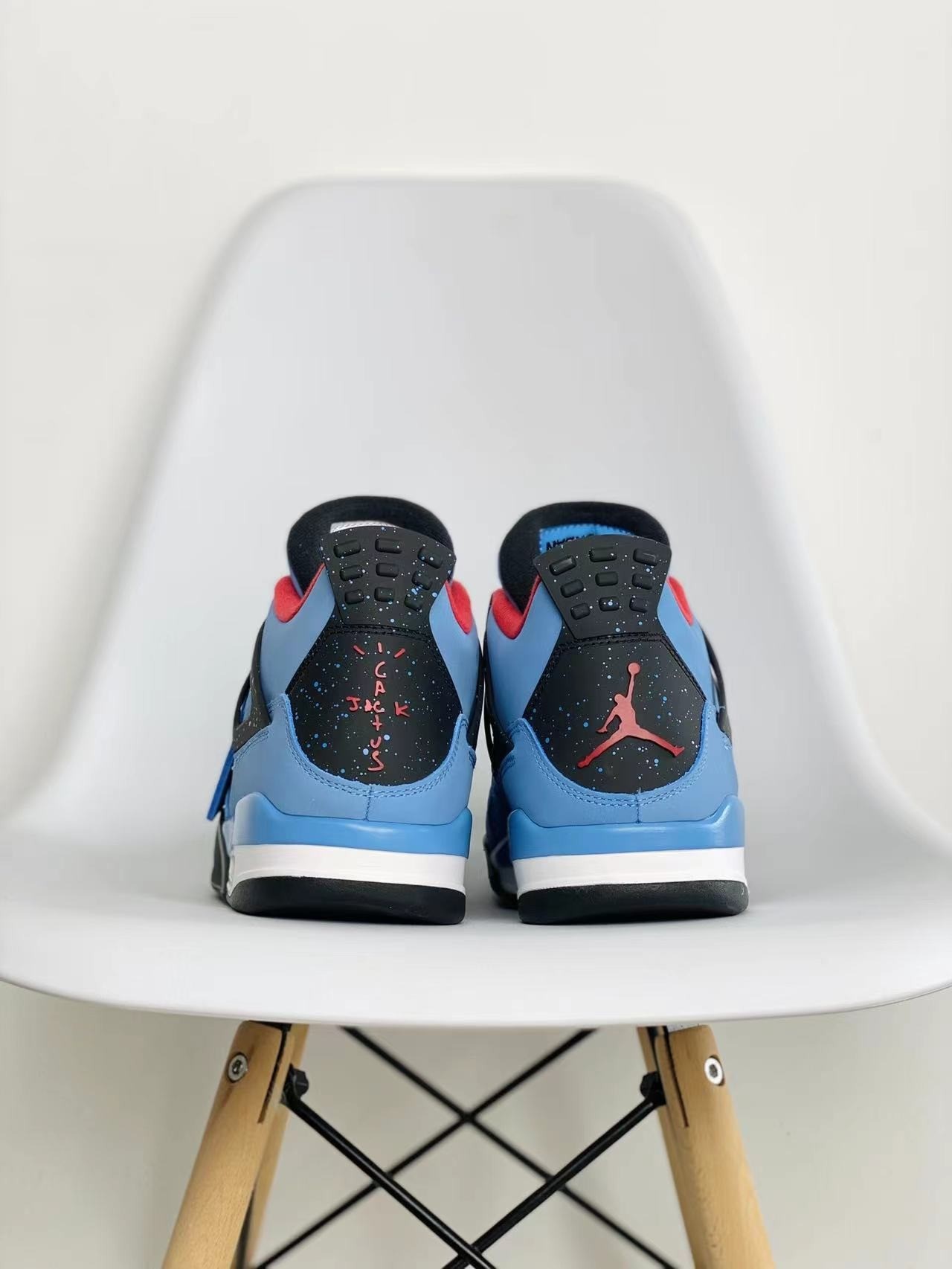 Nike Air Jordan 4 Retro Travis Scott Cactus Jack