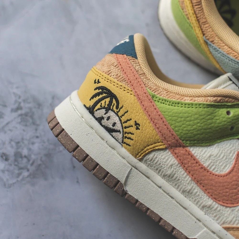 Nike Dunk Low Retro Sun Club Multi