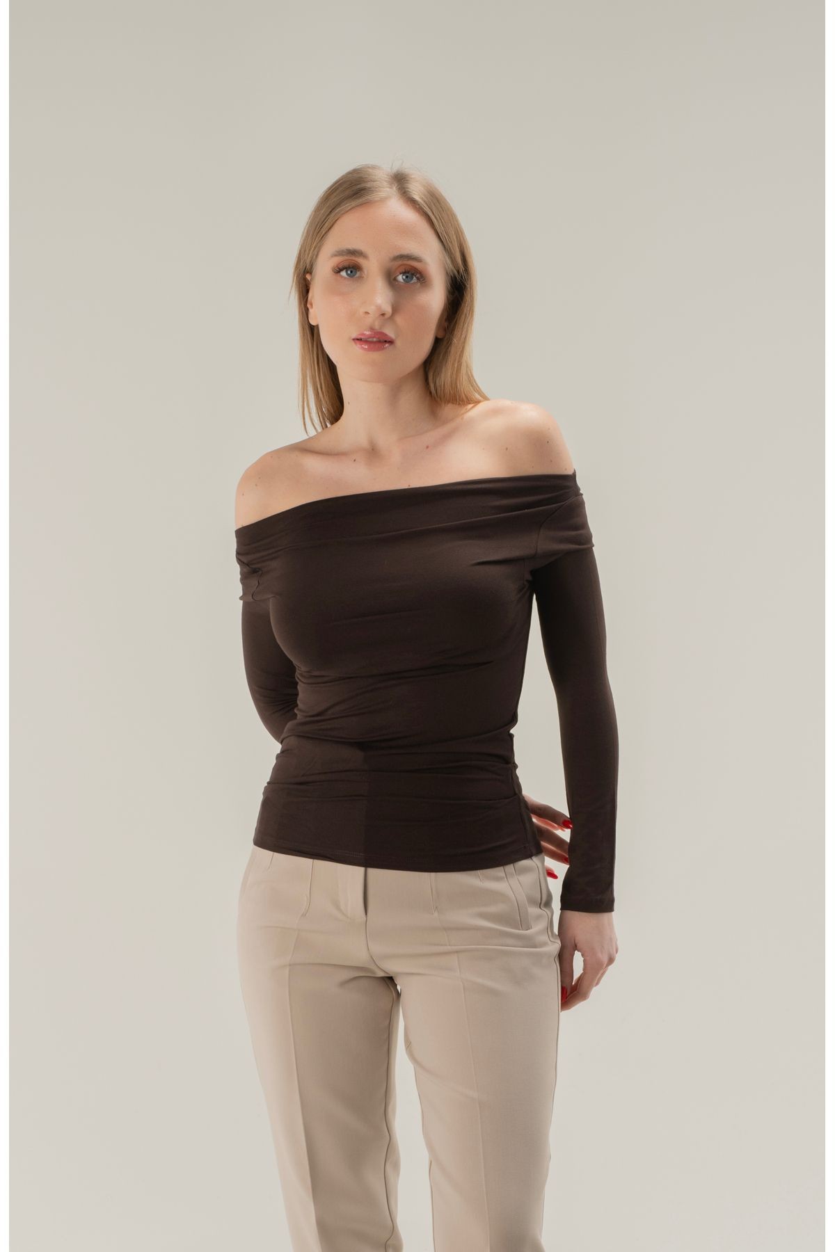Degaje Yaka Soft Touch Bambu Yan Büzgülü T-shirt - Kahverengi