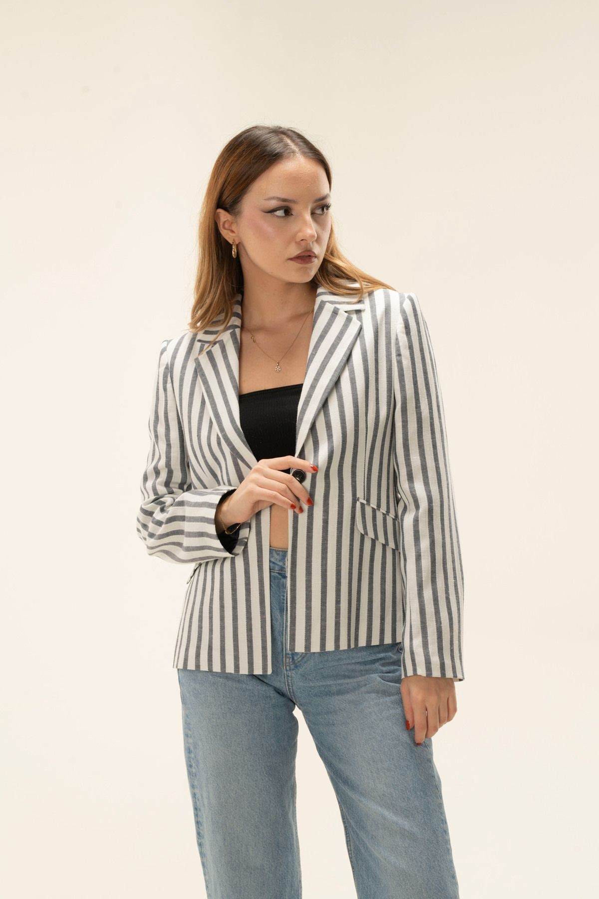 Tek Düğme Astarlı Vatkalı Kısa Blazer ceket - beyaz mavi çizgili