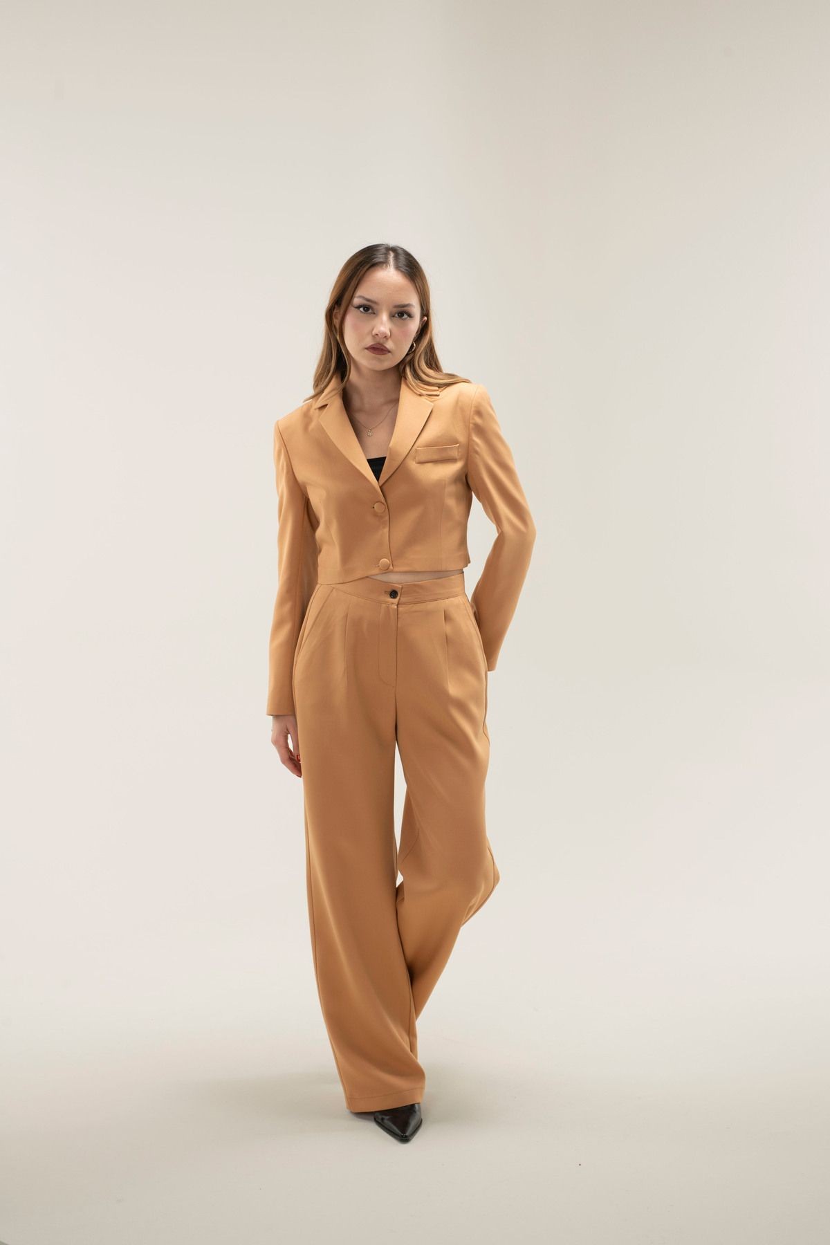  Crop Astarlı Vatkalı Blazer Ceket