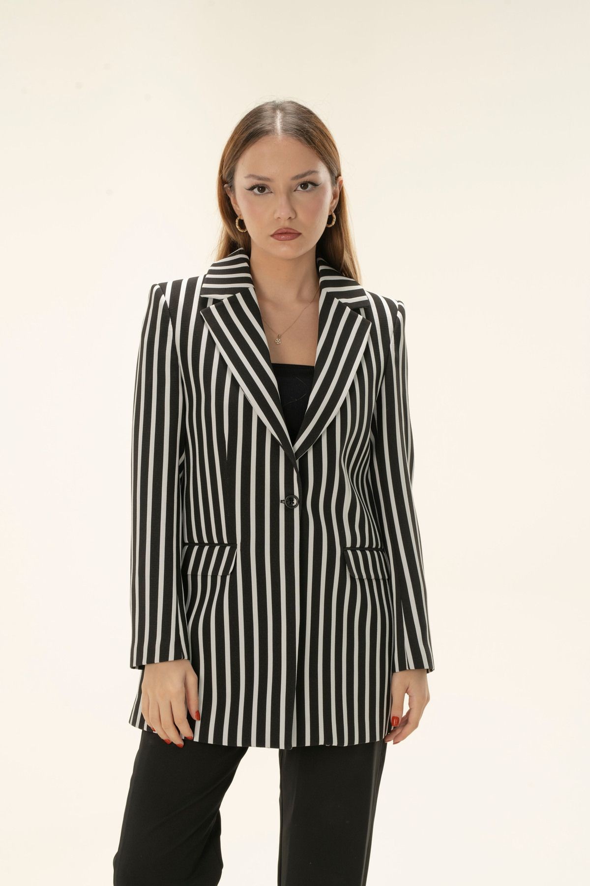 Çizgili Tek Düğme Astarlı Vatkalı Blazer ceket - Siyah