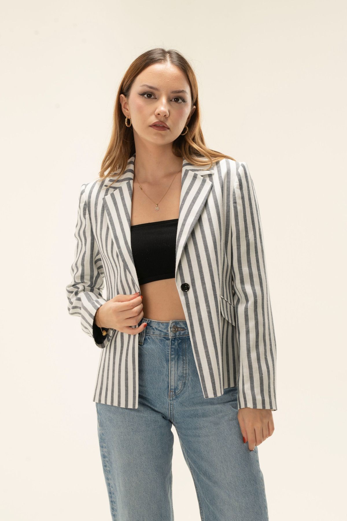 Tek Düğme Astarlı Vatkalı Kısa Blazer ceket - beyaz mavi çizgili